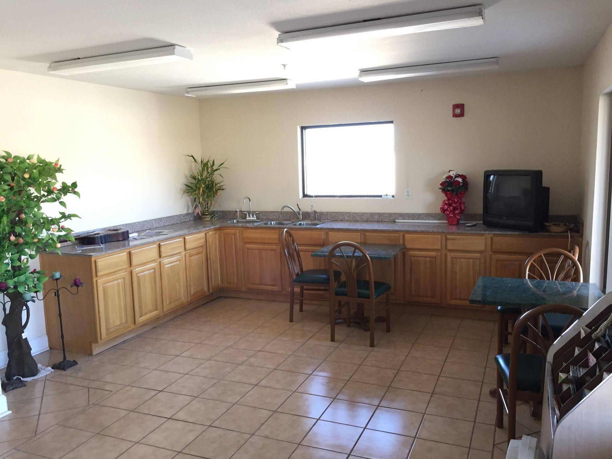 Lake Seminole Inn