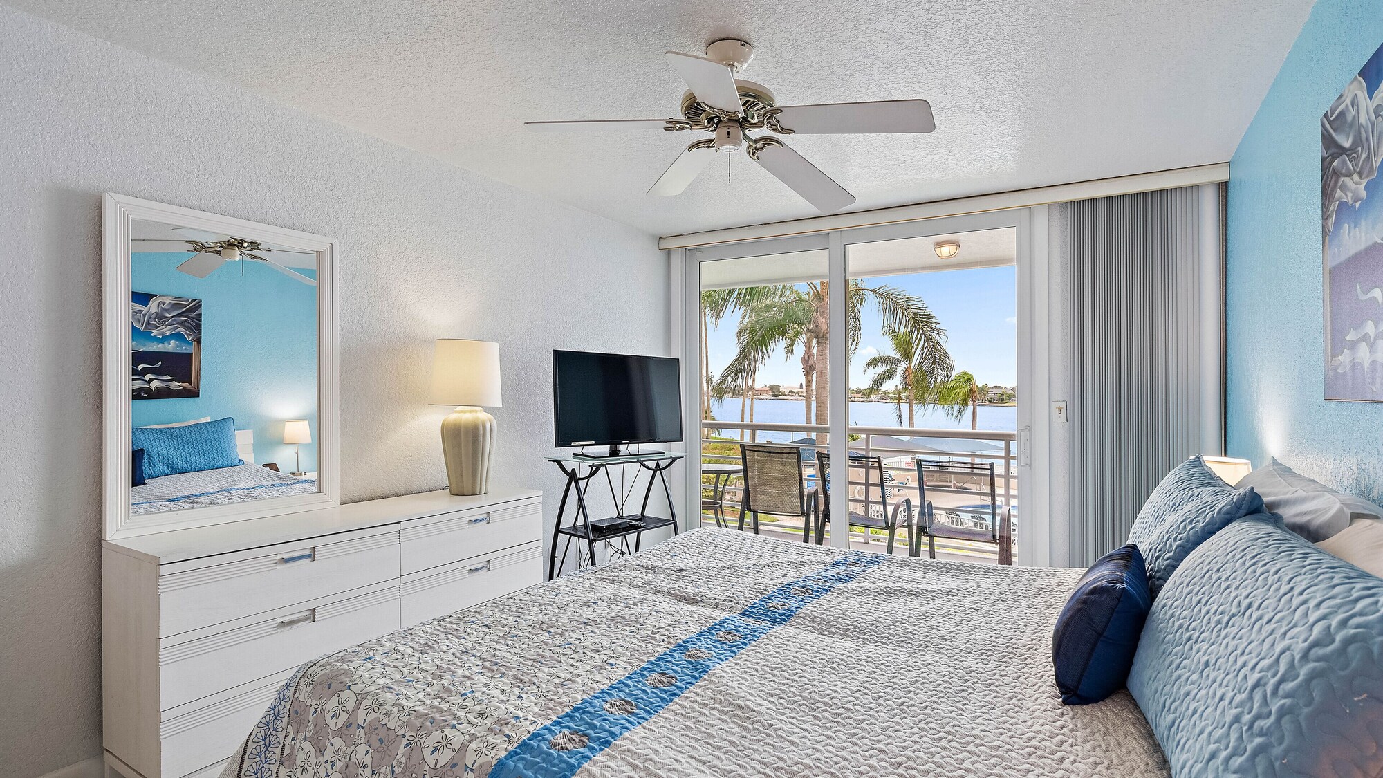 Bahia Vista by RedAwning