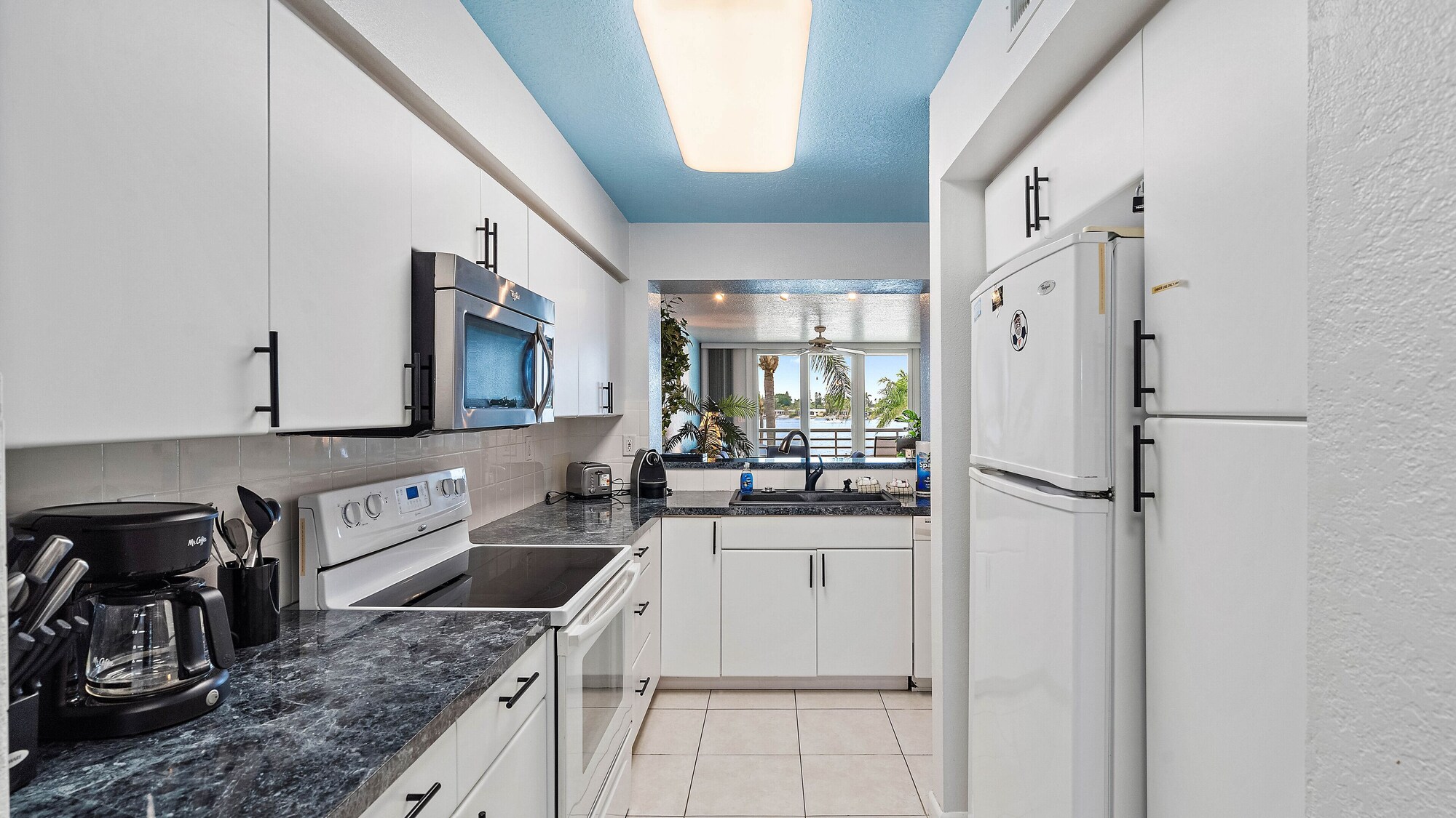 Bahia Vista by RedAwning