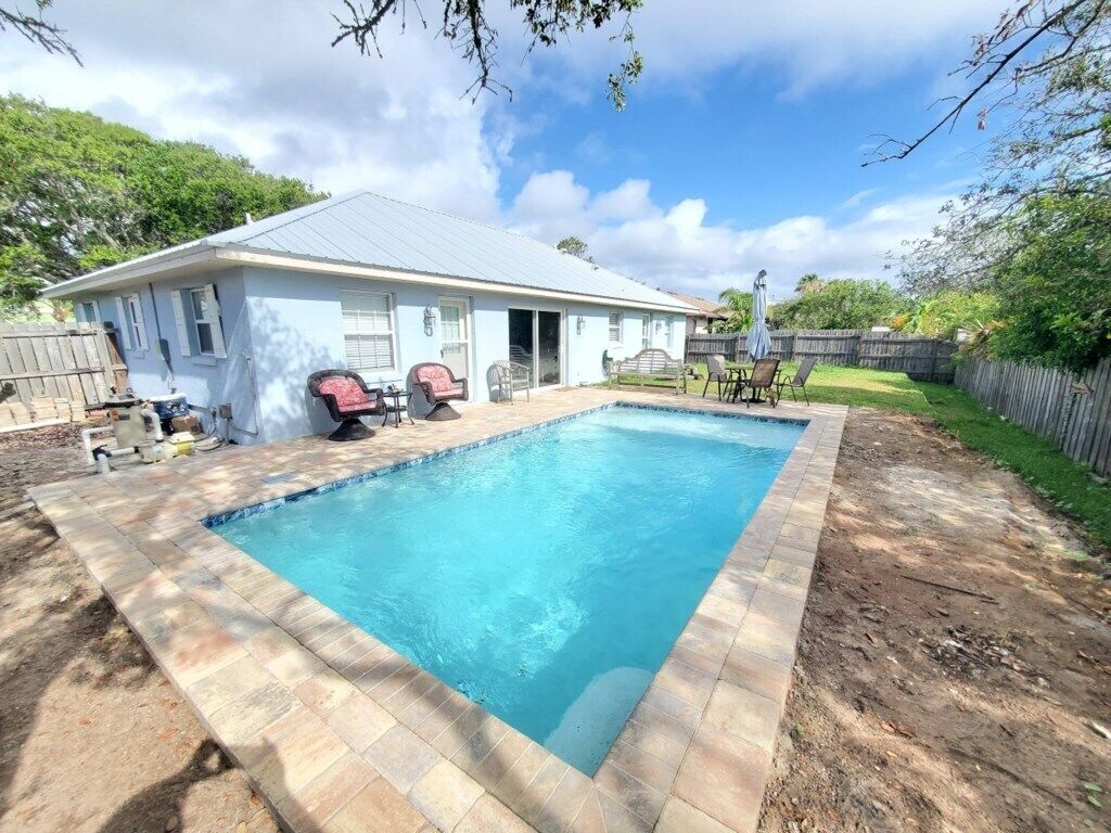 Crescent Cottage Home