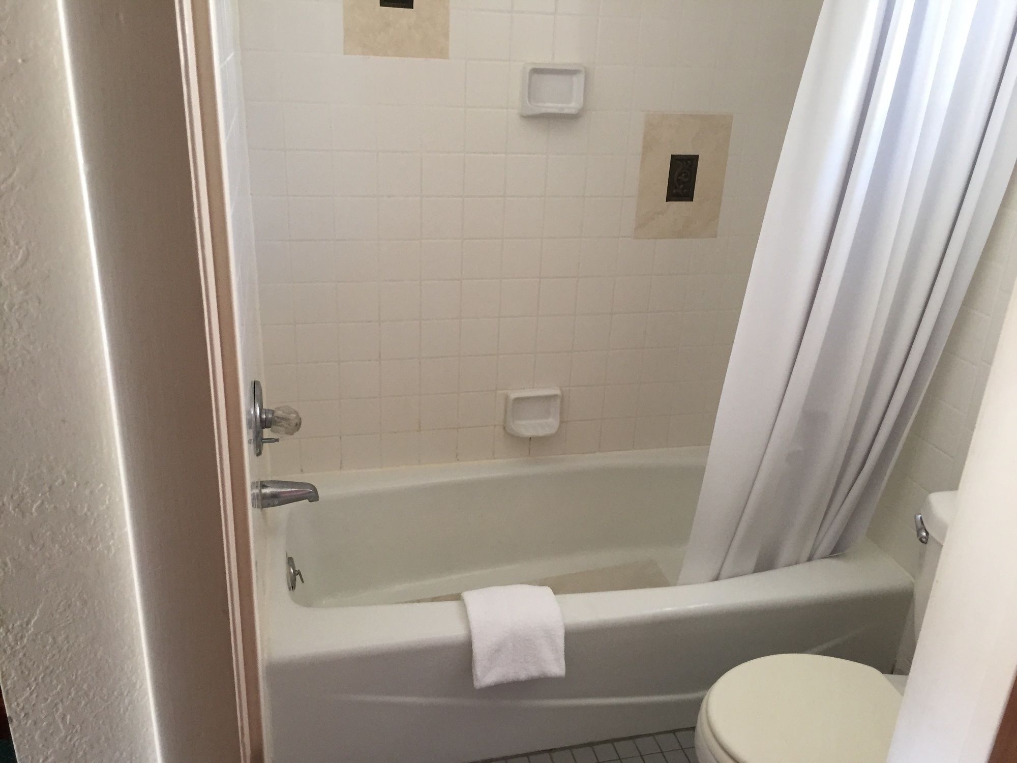 Merida Inn & Suites