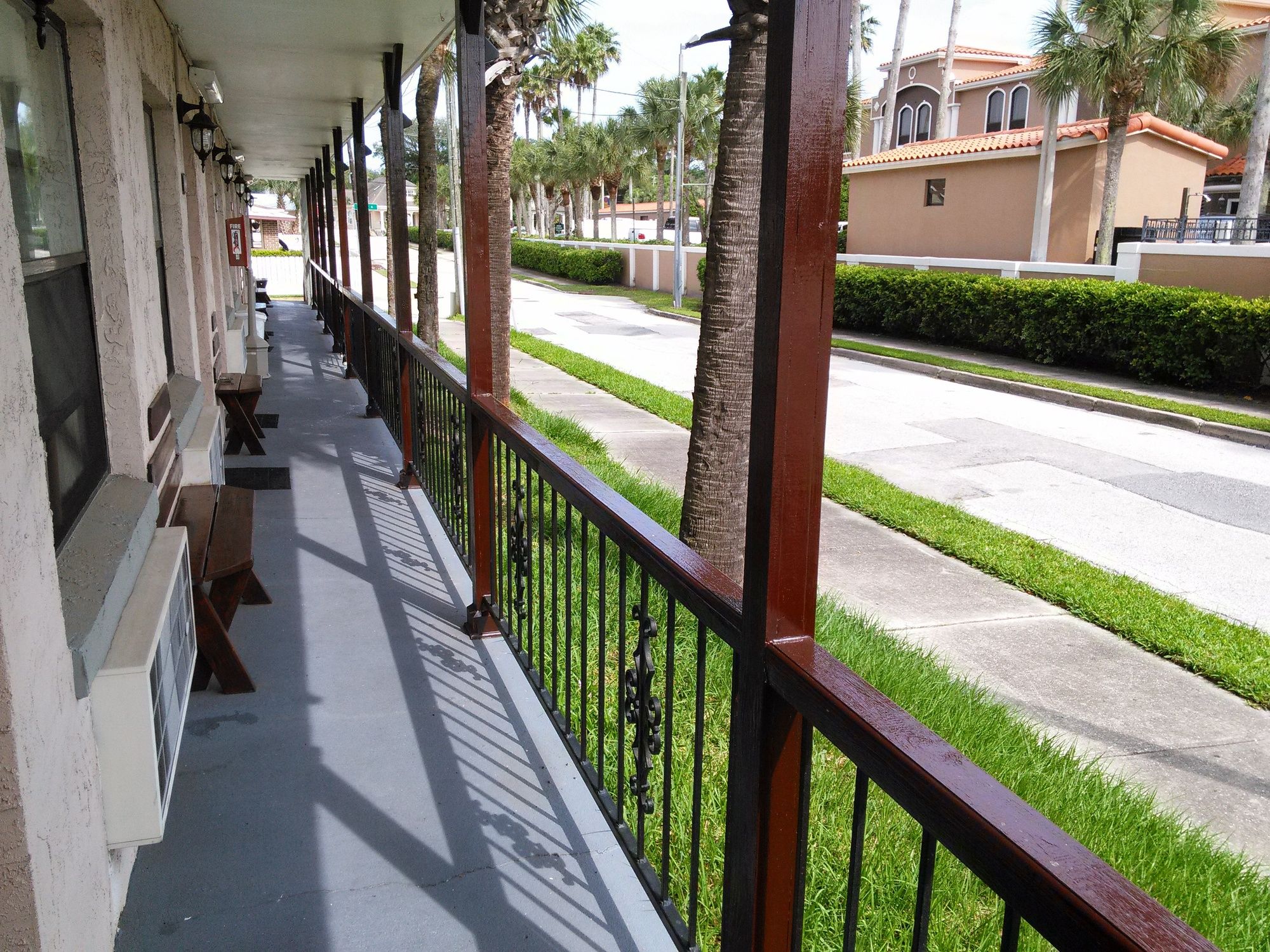 Merida Inn & Suites