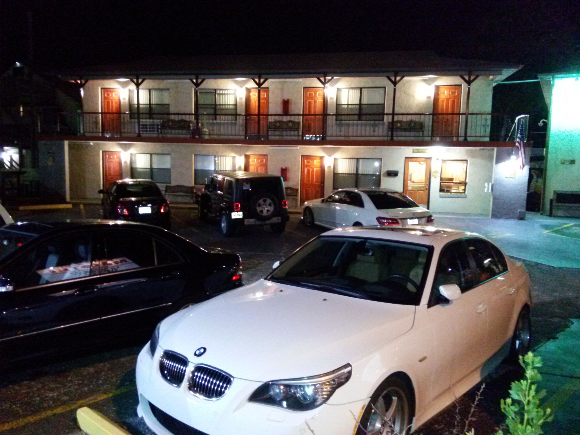 Merida Inn & Suites