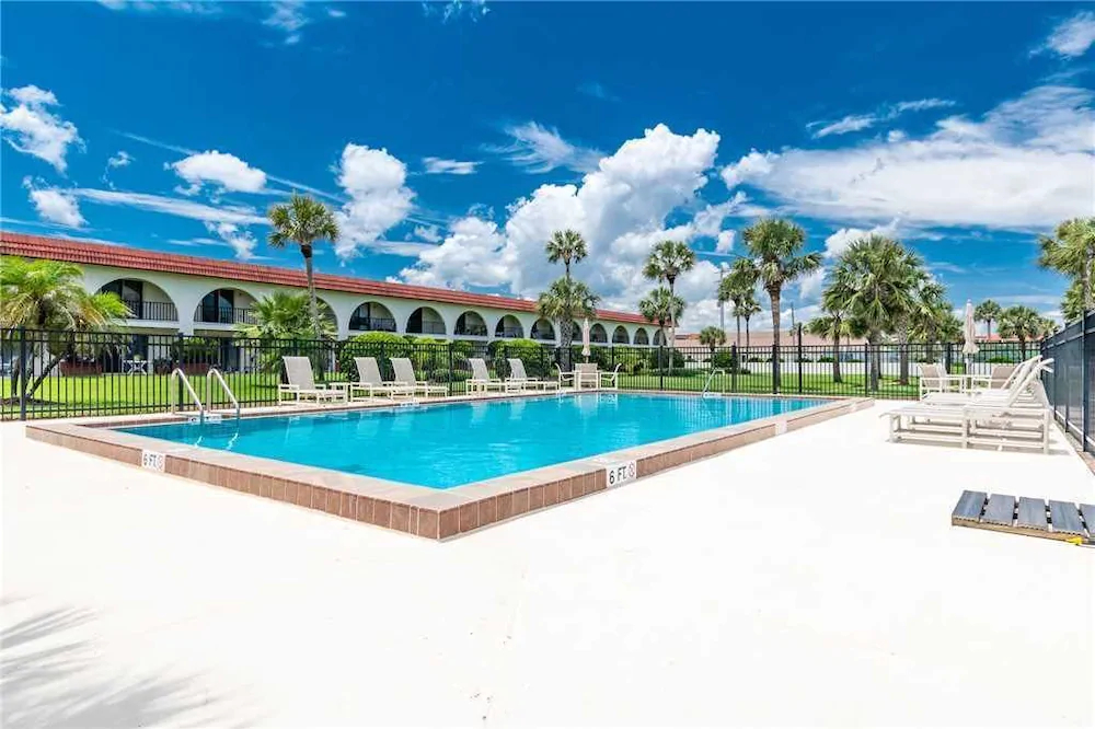 Ocean Club I