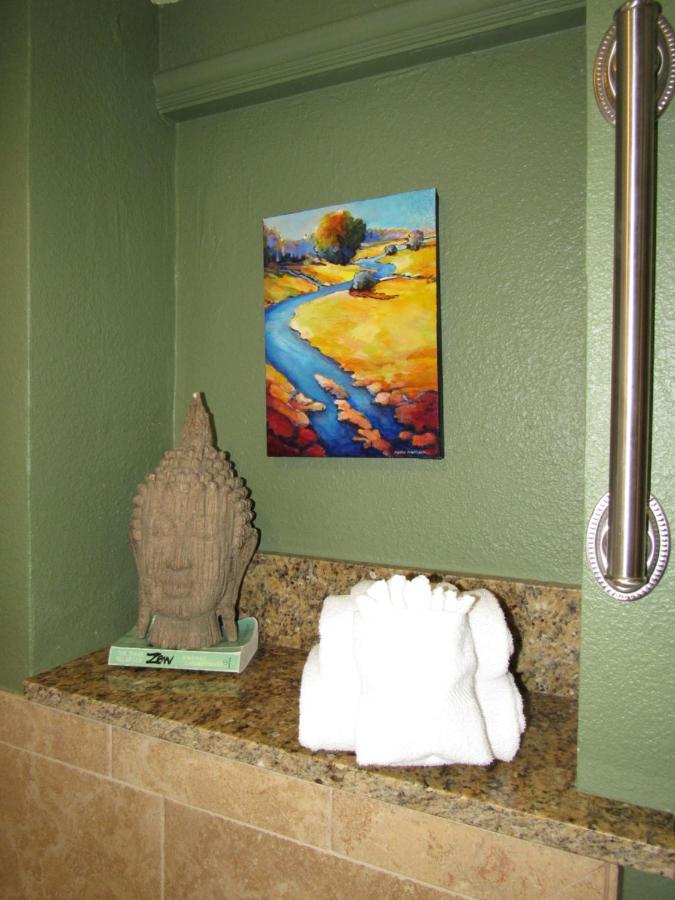 Peace and Plenty Inn