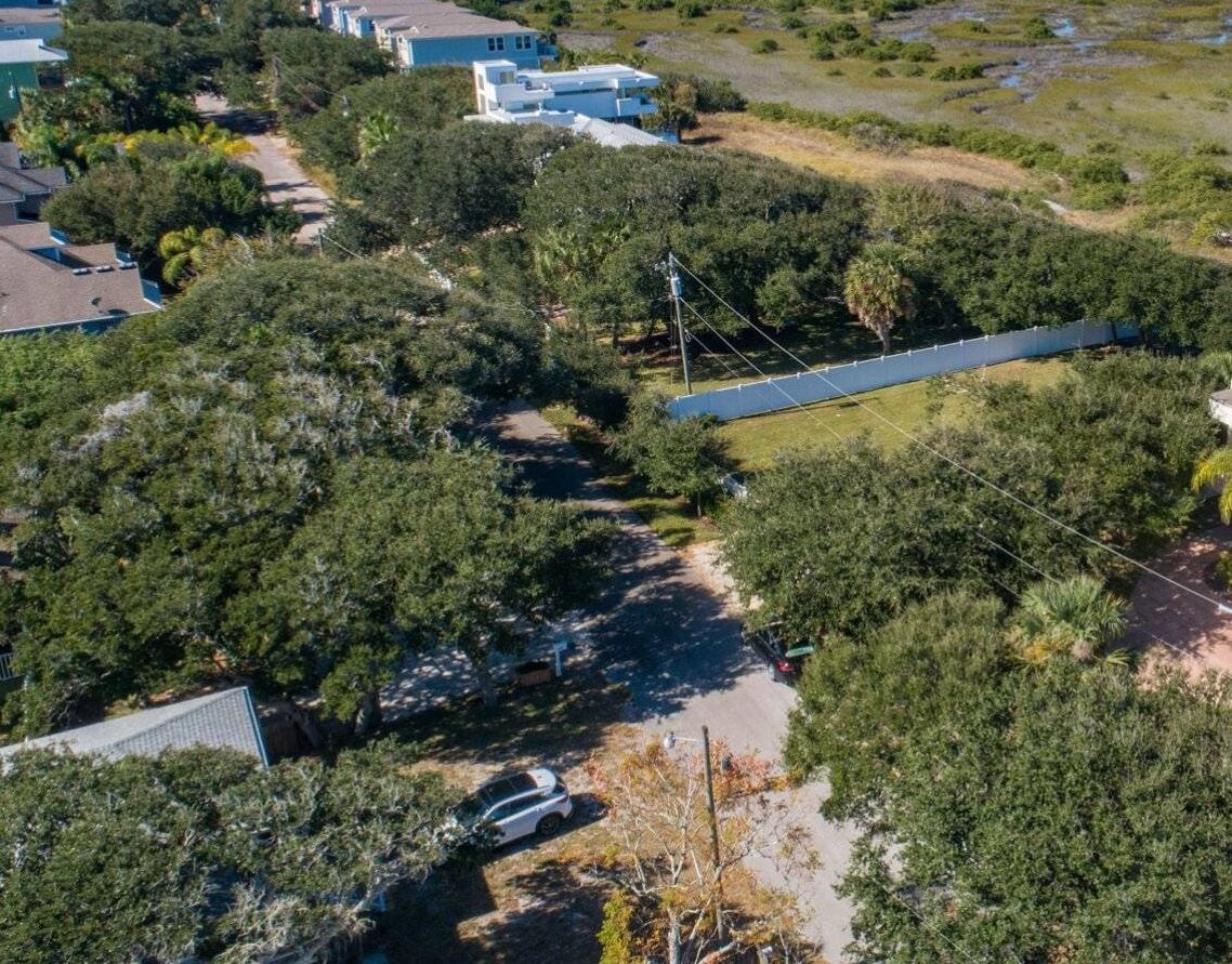 Pelicans Point