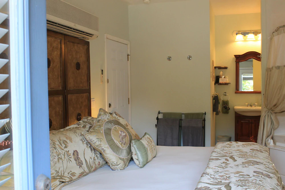 Victorian House B&B
