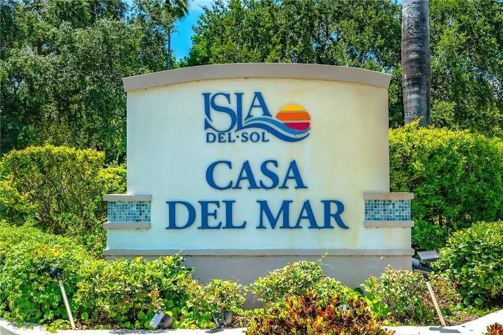 Casa Del Mar