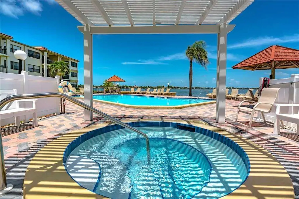 Casa Del Mar