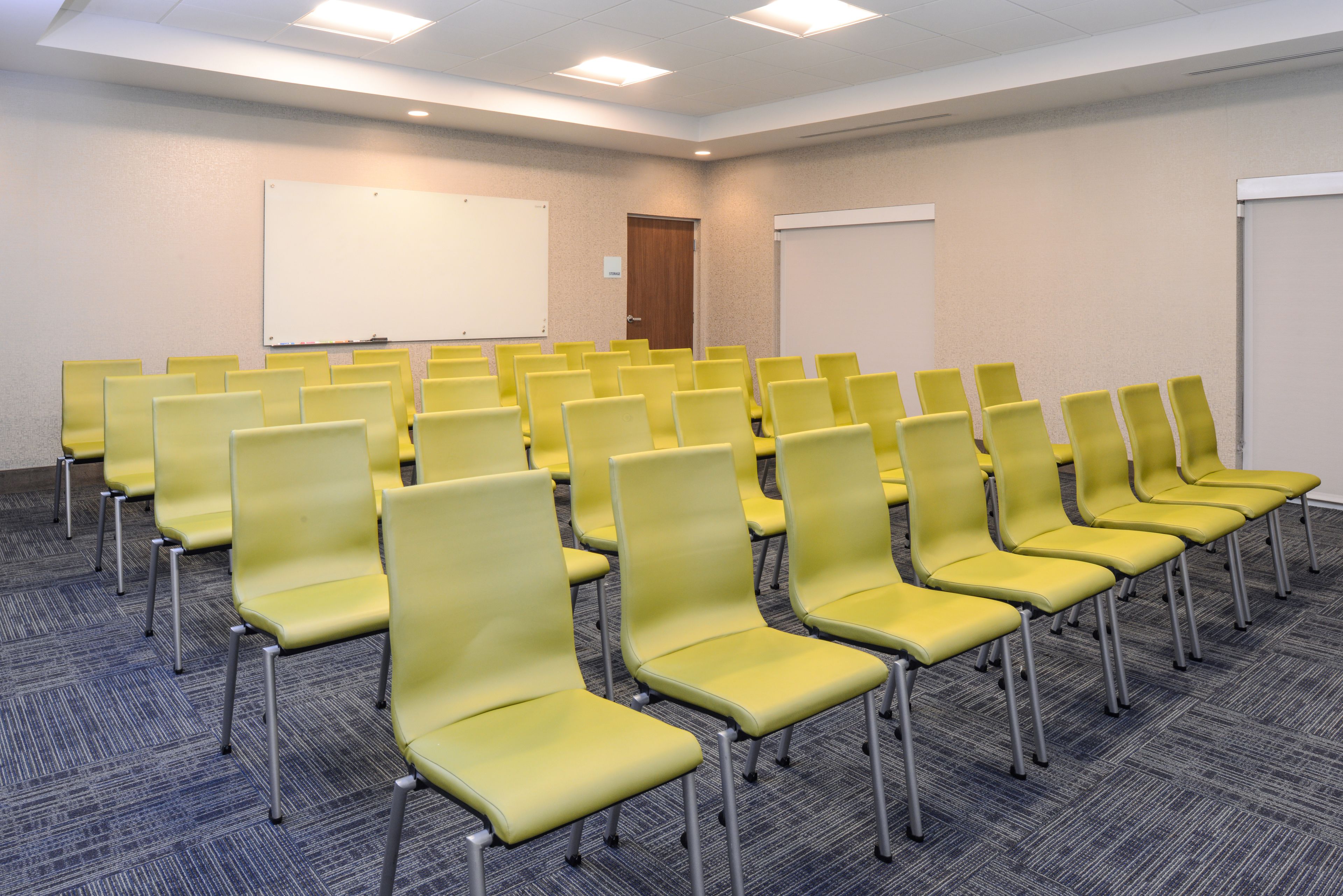 Holiday Inn Express & Suites St. Petersburg - Seminole Area