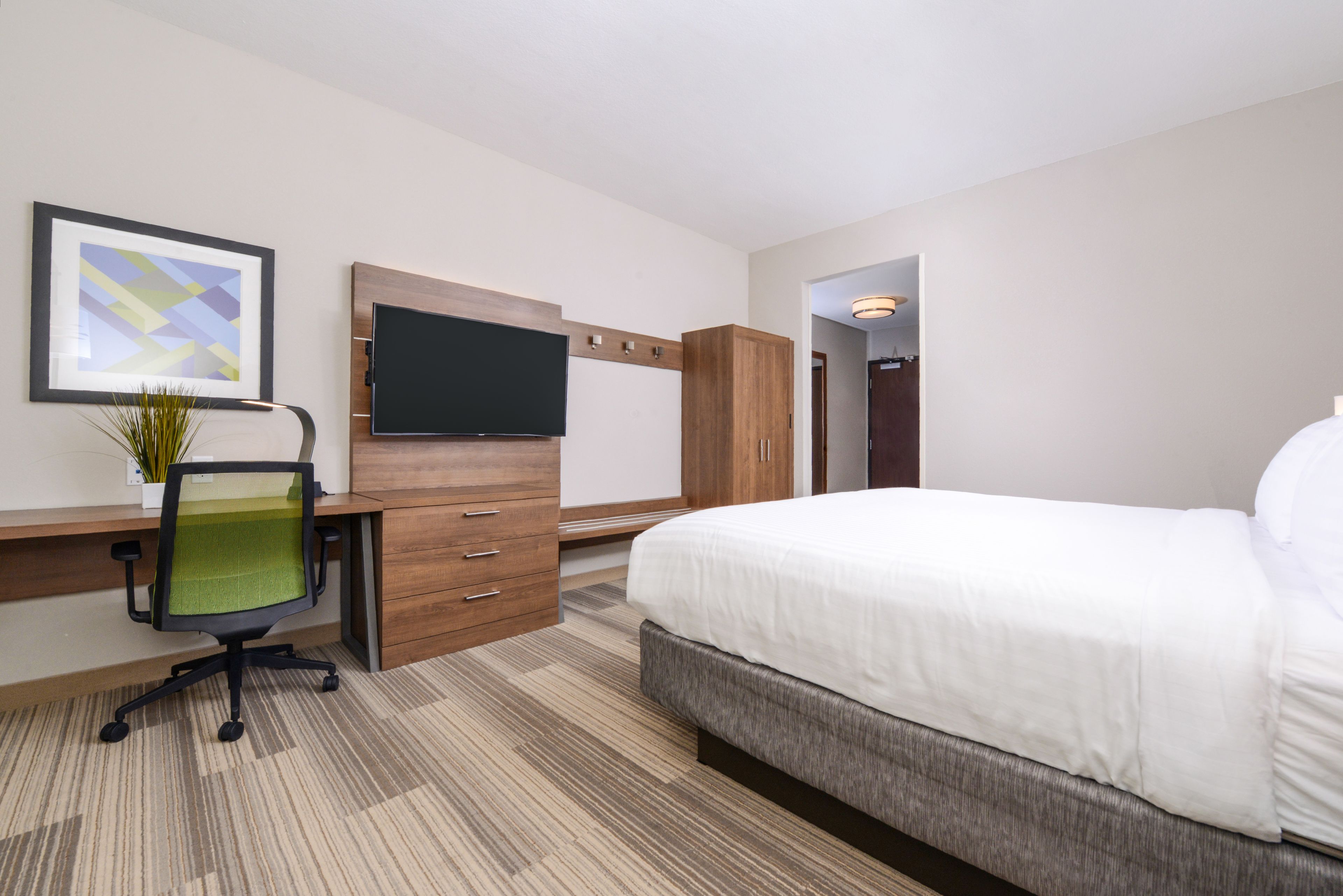 Holiday Inn Express & Suites St. Petersburg - Seminole Area