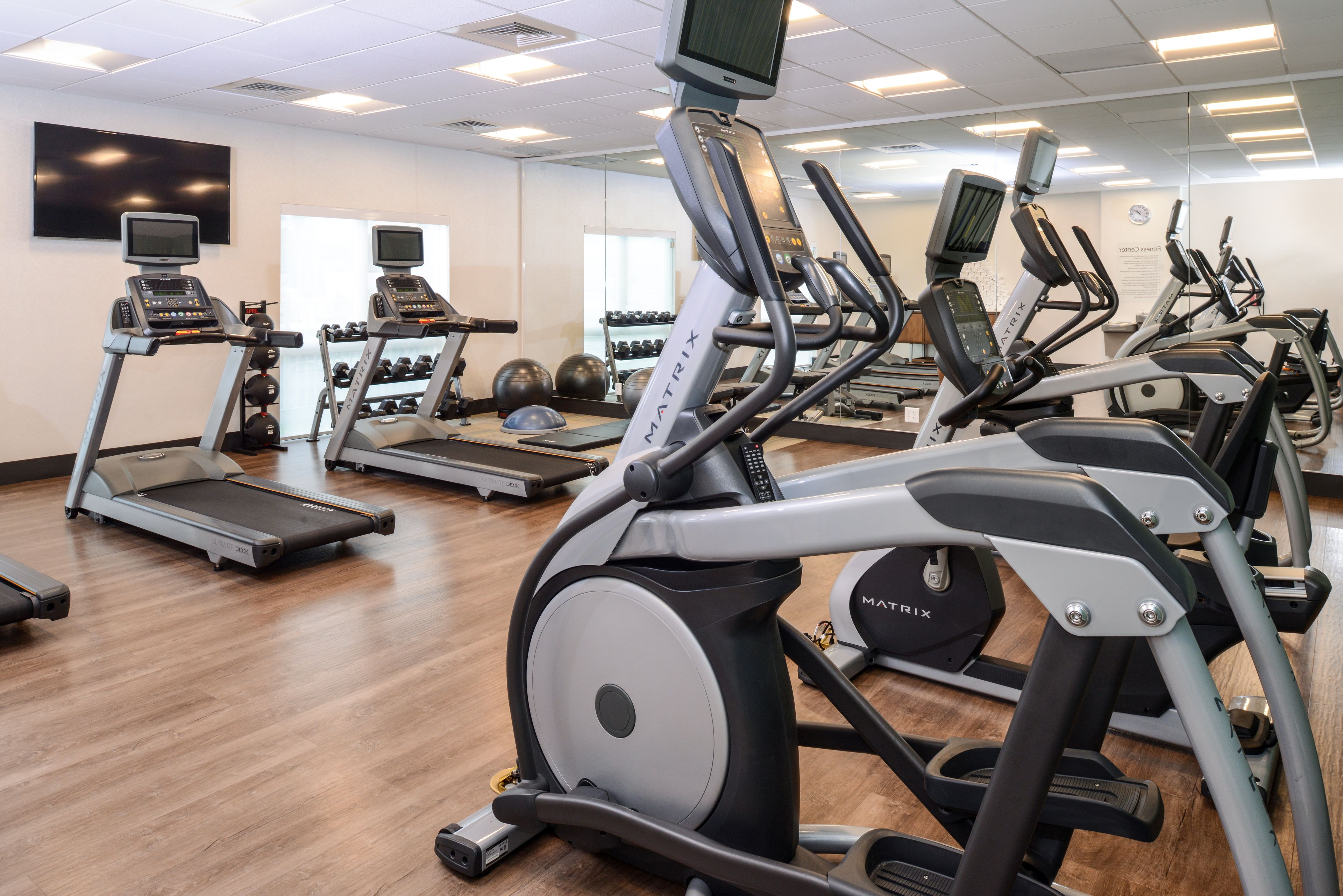 Holiday Inn Express & Suites St. Petersburg - Seminole Area