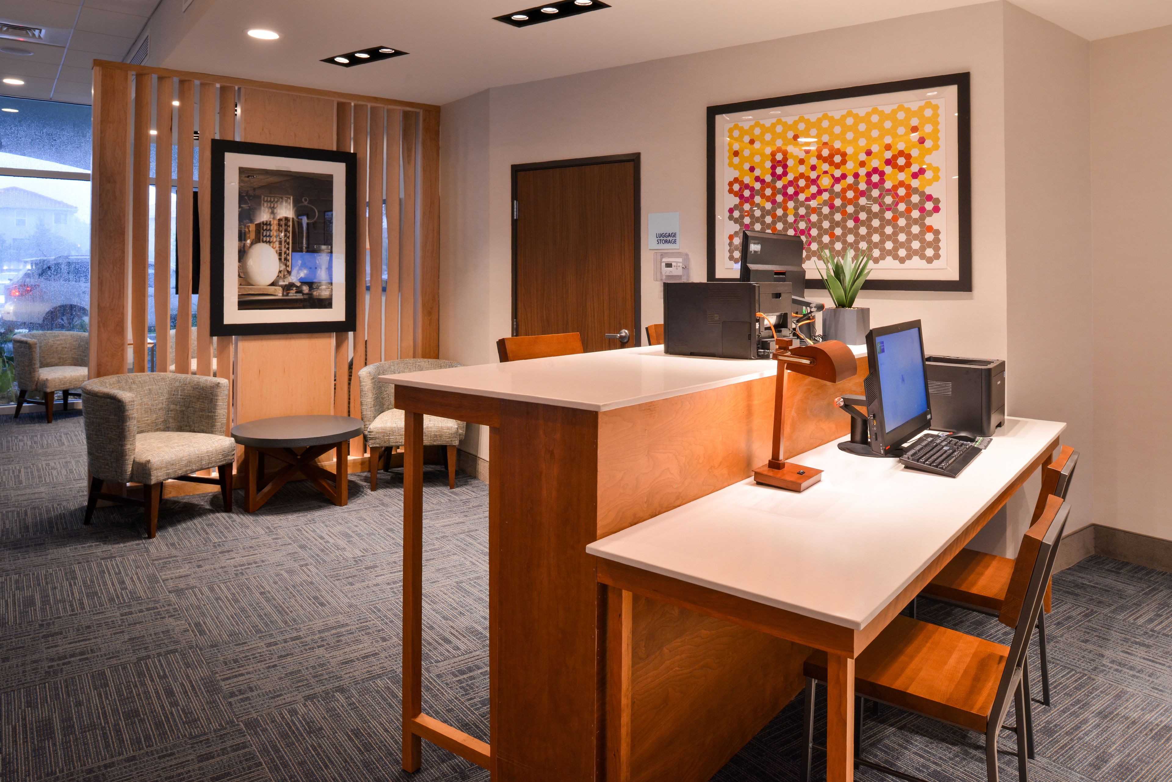 Holiday Inn Express & Suites St. Petersburg - Seminole Area