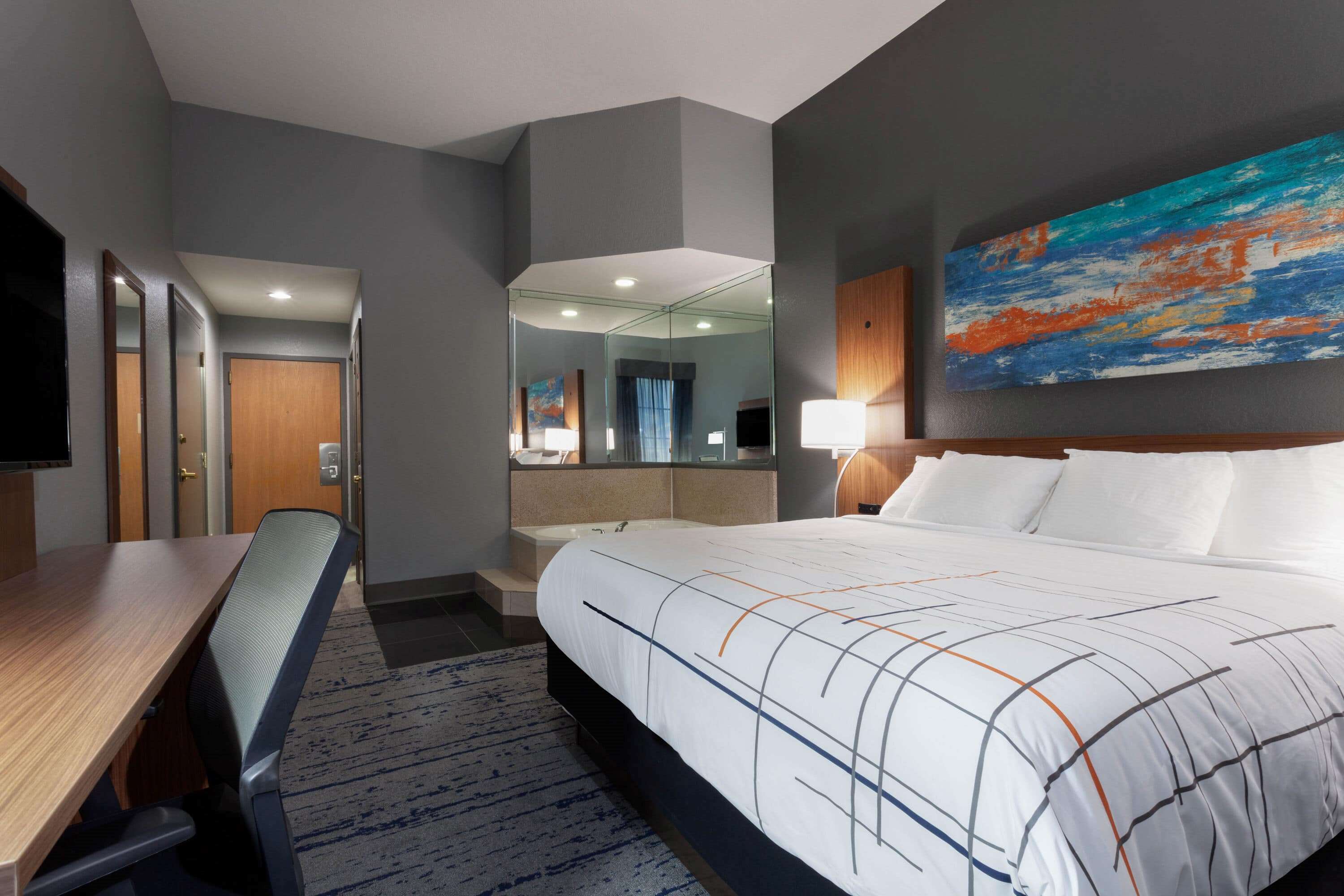 La Quinta Inn & Suites by Wyndham St. Petersburg Northeast