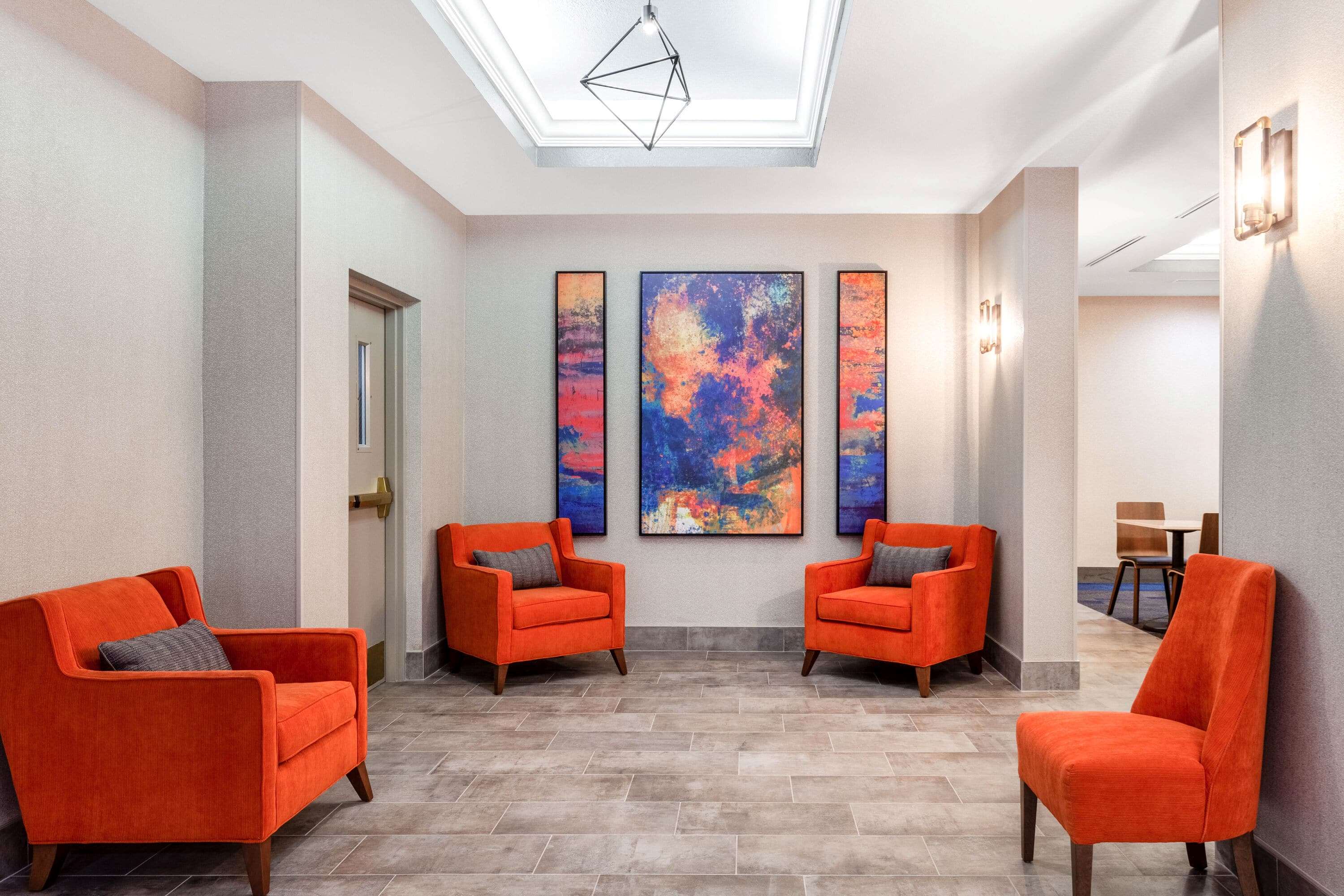 La Quinta Inn & Suites by Wyndham St. Petersburg Northeast