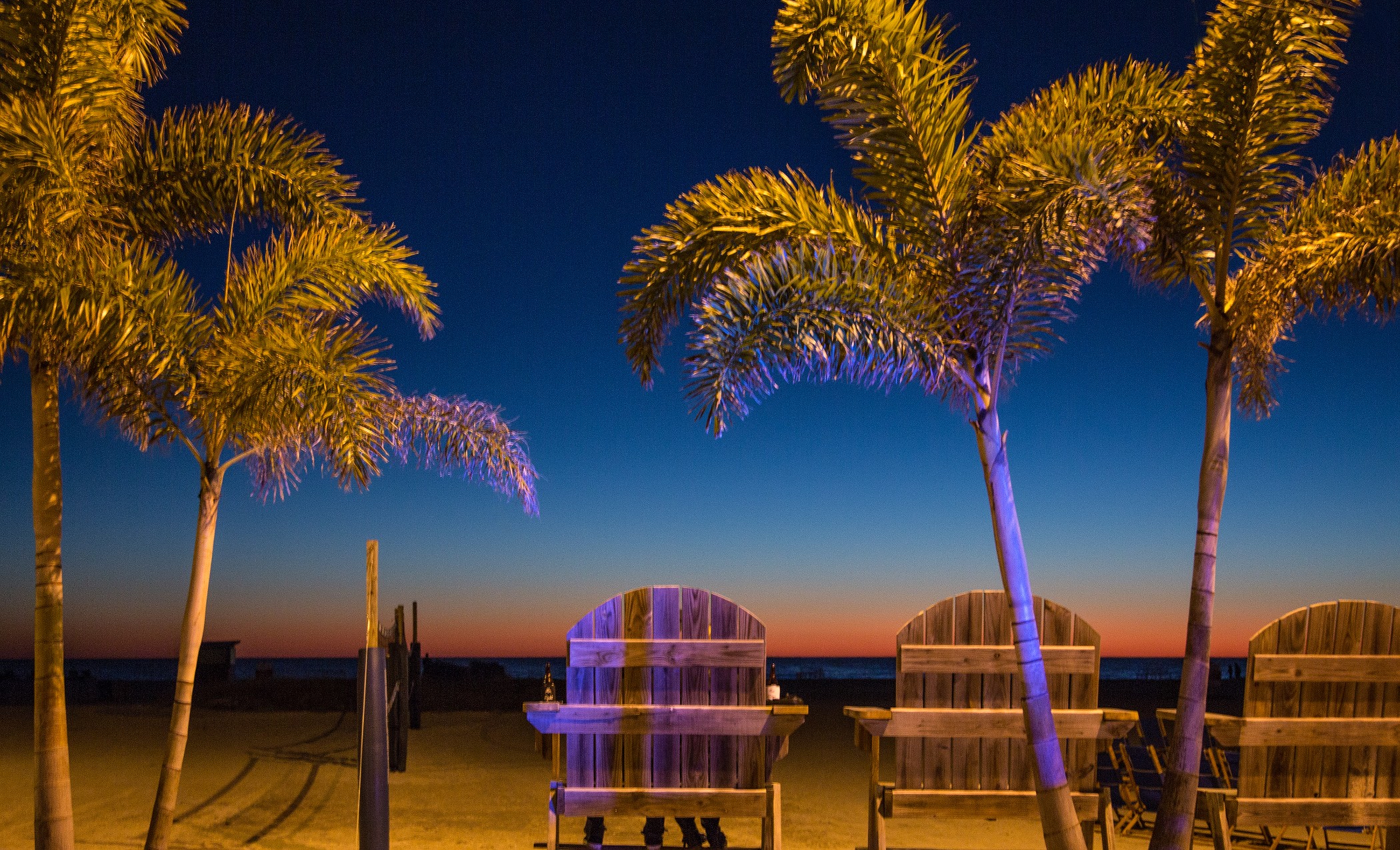 Postcard Inn on the Beach