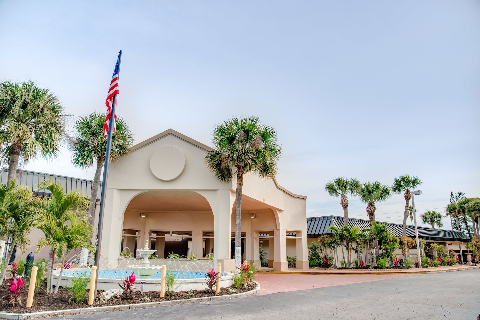 Days Inn by Wyndham St. Petersburg / Tampa Bay Area