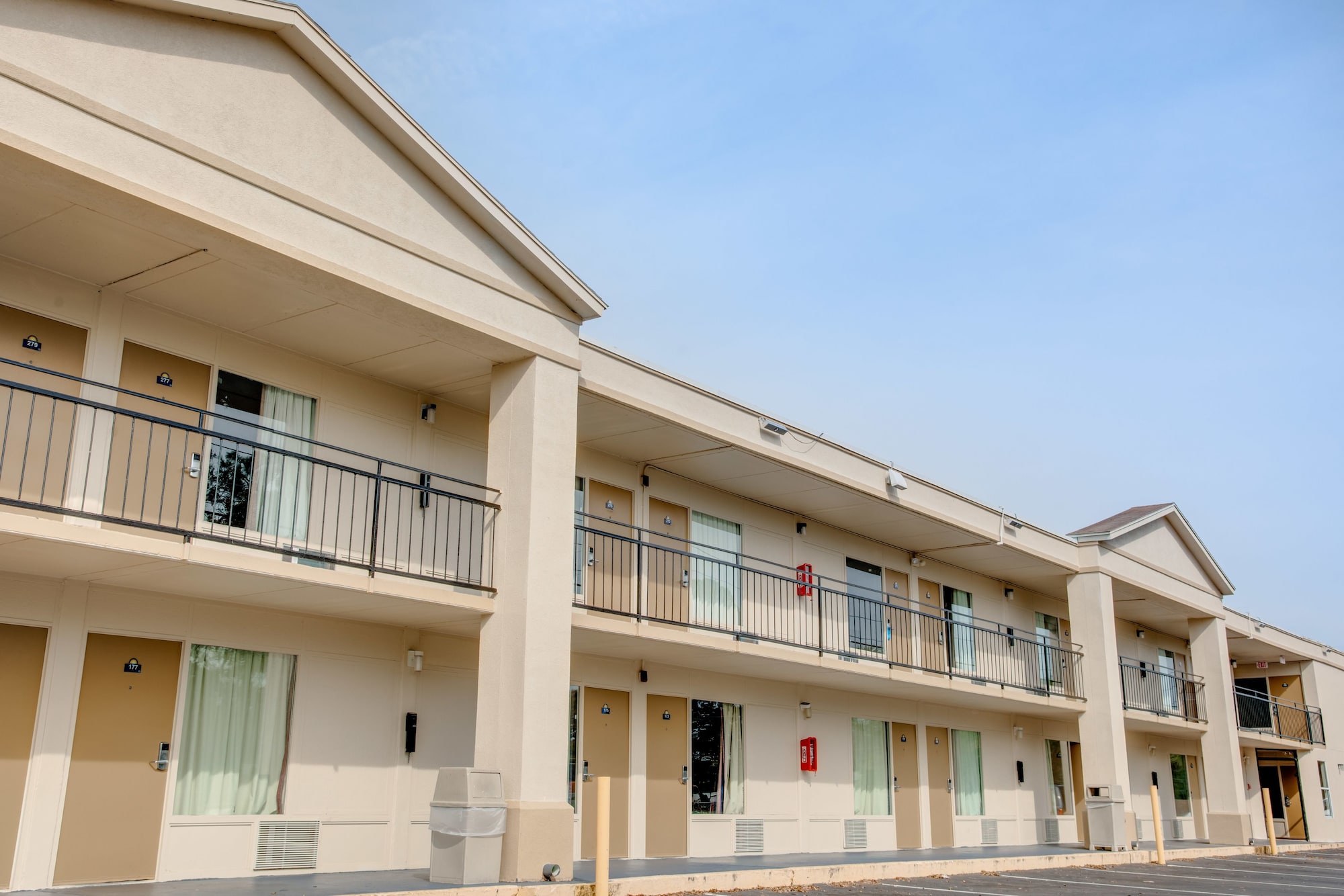 Days Inn by Wyndham St. Petersburg / Tampa Bay Area