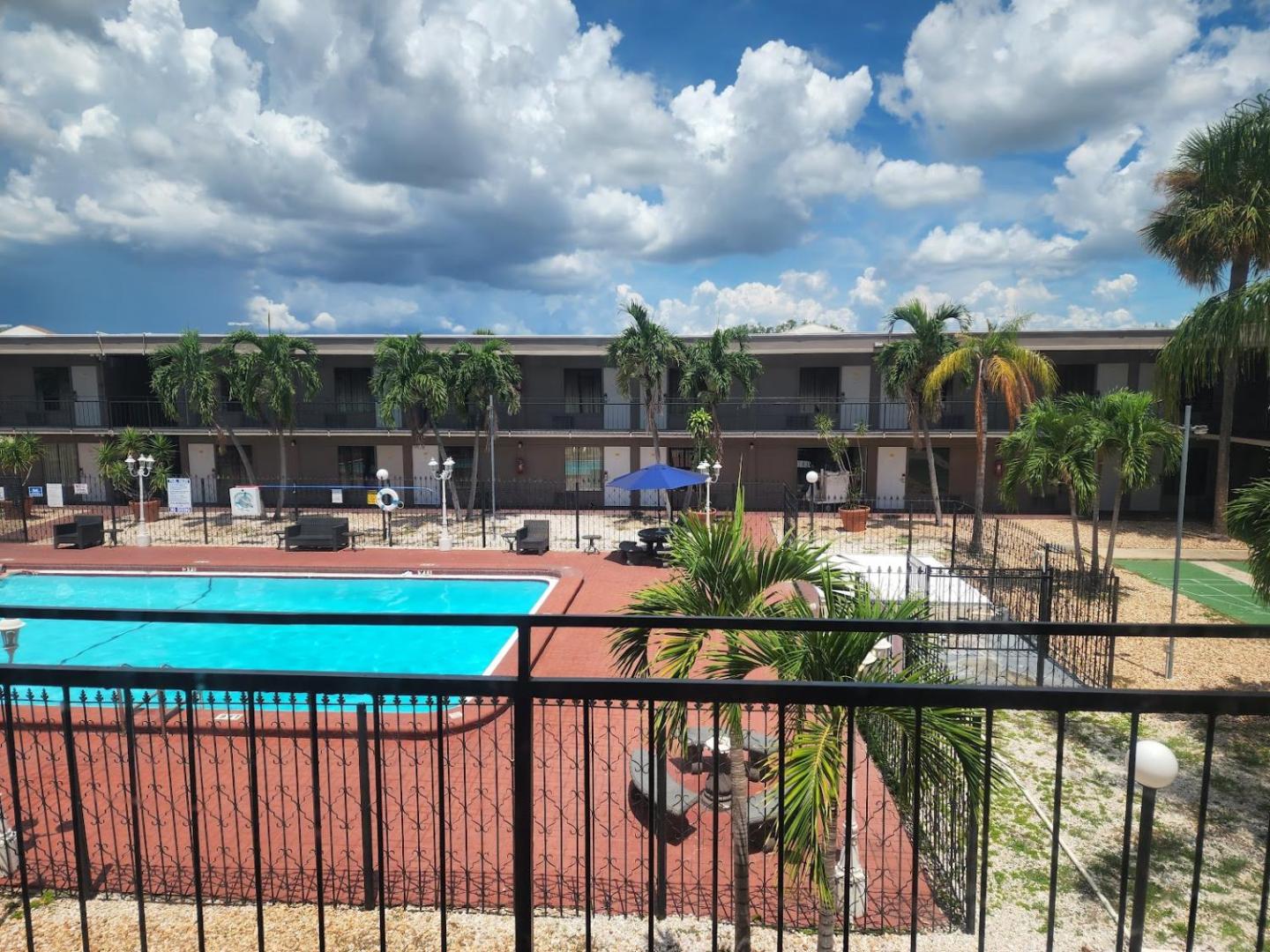 Super 8 by Wyndham St. Petersburg