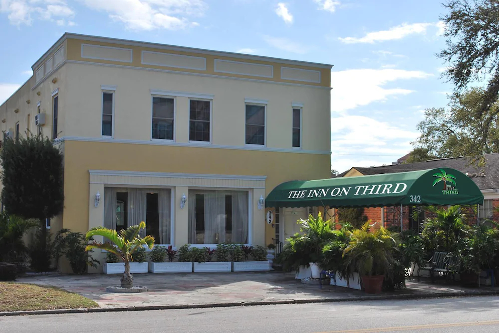 The Inn On Third