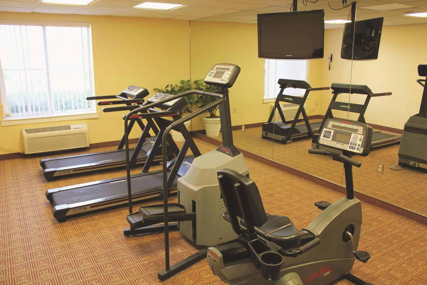 La Quinta Inn & Suites by Wyndham Sawgrass