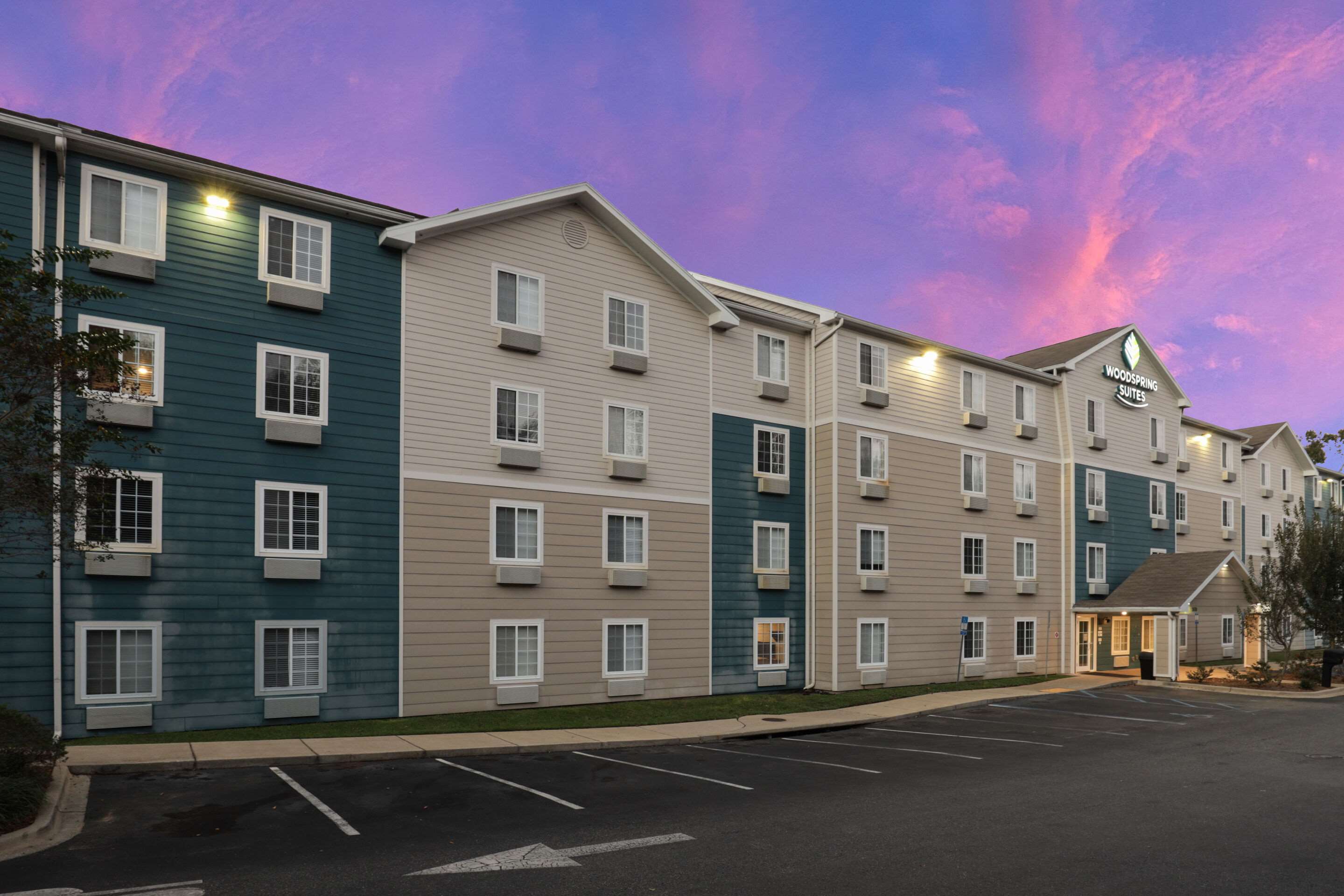 Extended Stay America Select Suites Tallahassee East