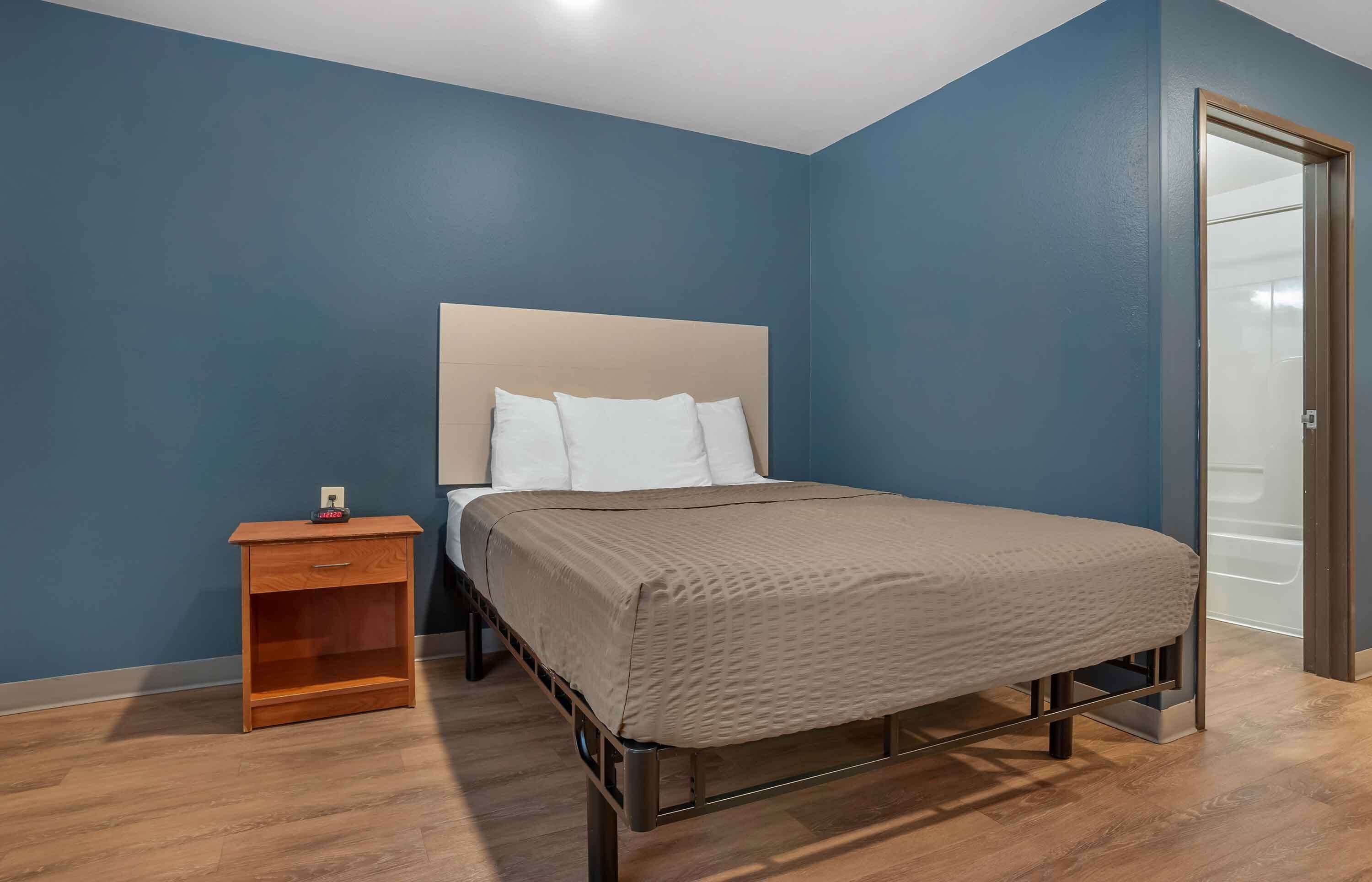 Extended Stay America Select Suites Tallahassee East