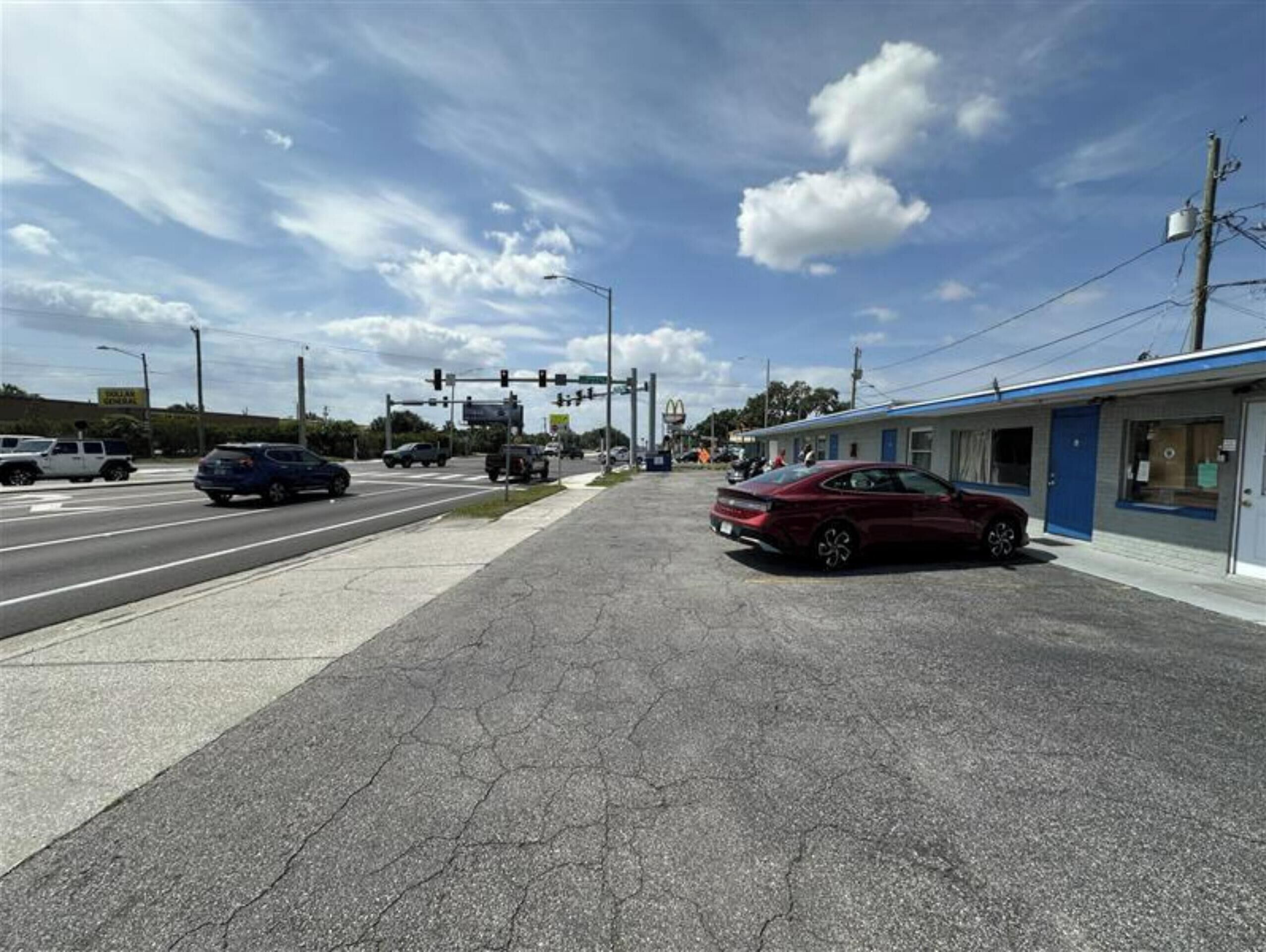 Base Motel By OYO South Tampa