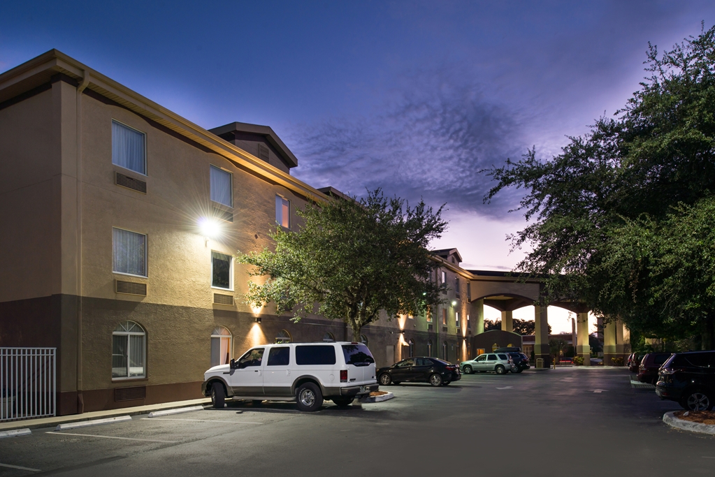 Best Western Tampa