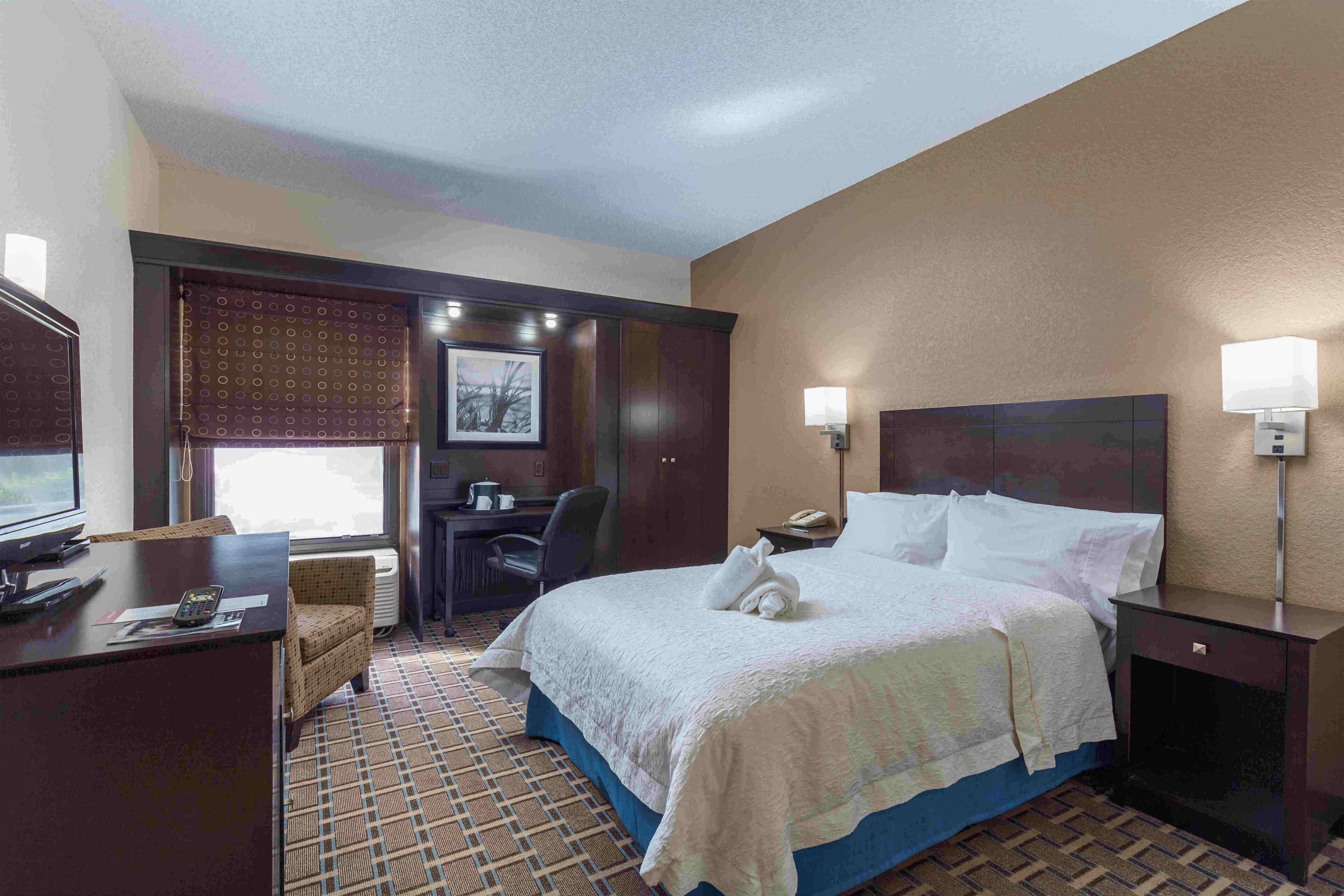 Spark by Hilton Tampa Brandon