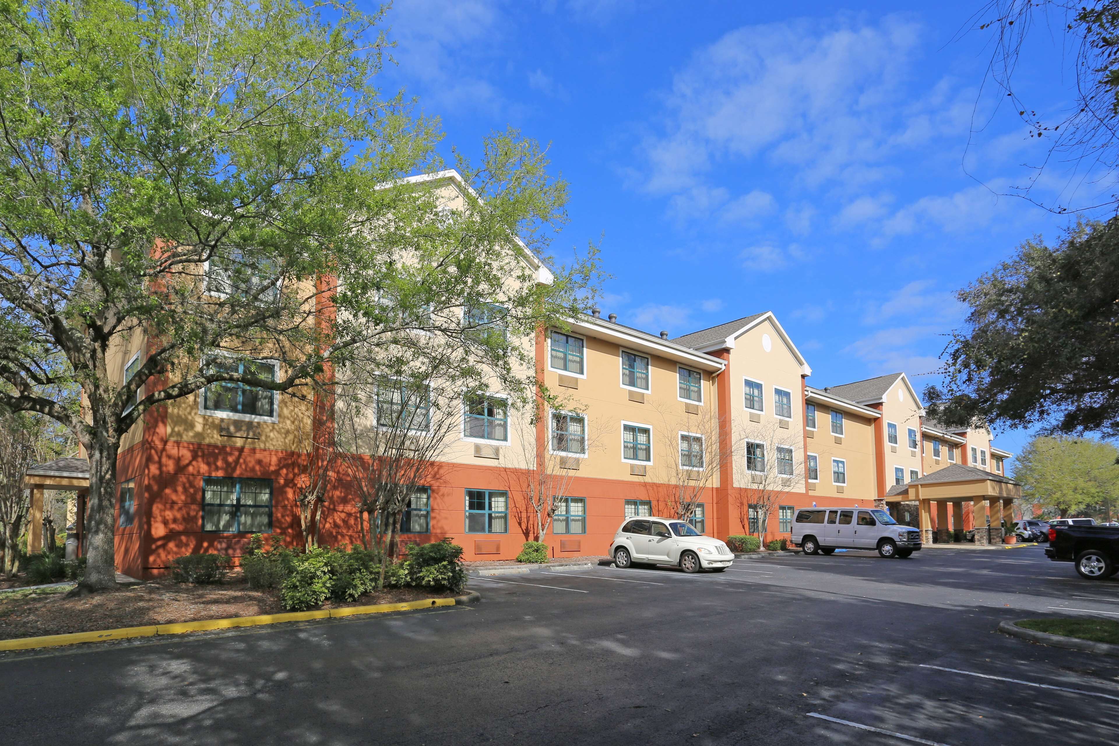 Extended Stay America Select Suites - Tampa - North - USF - Attractions