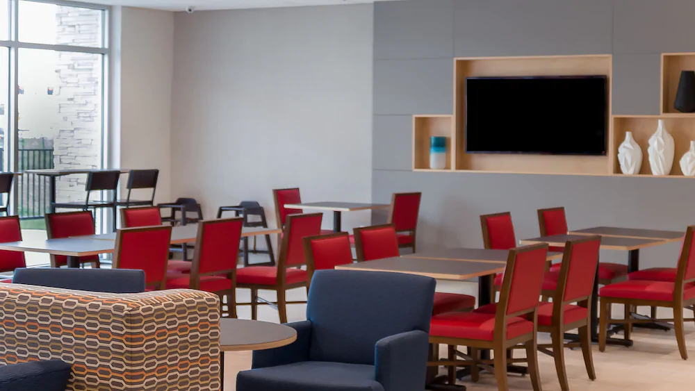 Holiday Inn Express & Suites Tampa East - Ybor City