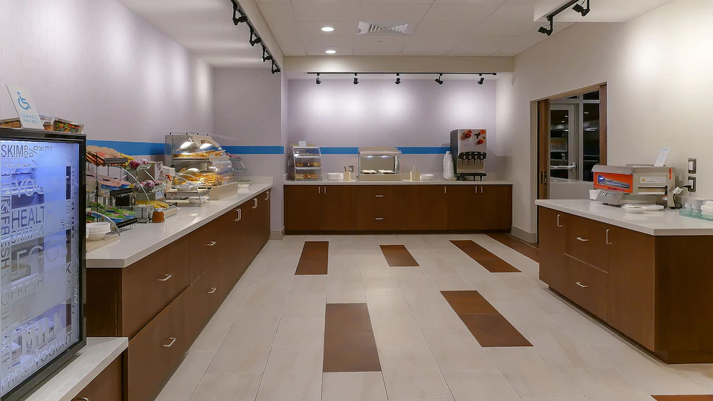 Holiday Inn Express & Suites Tampa East - Ybor City