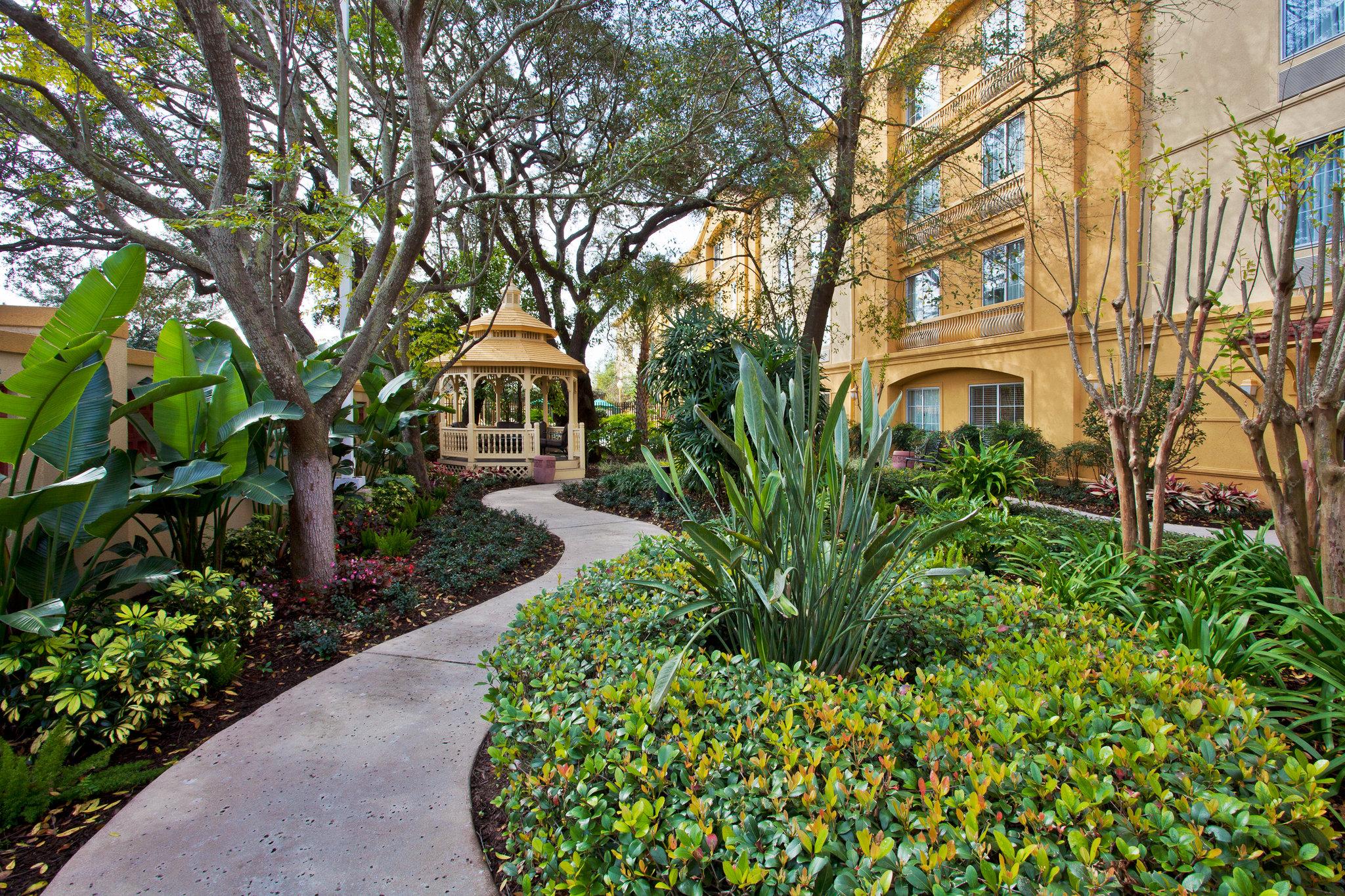 La Quinta Inn & Suites by Wyndham USF (Near Busch Gardens)