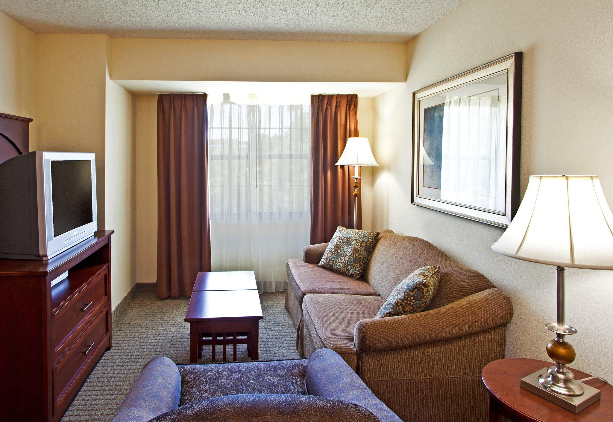Staybridge Suites Tampa East-Brandon