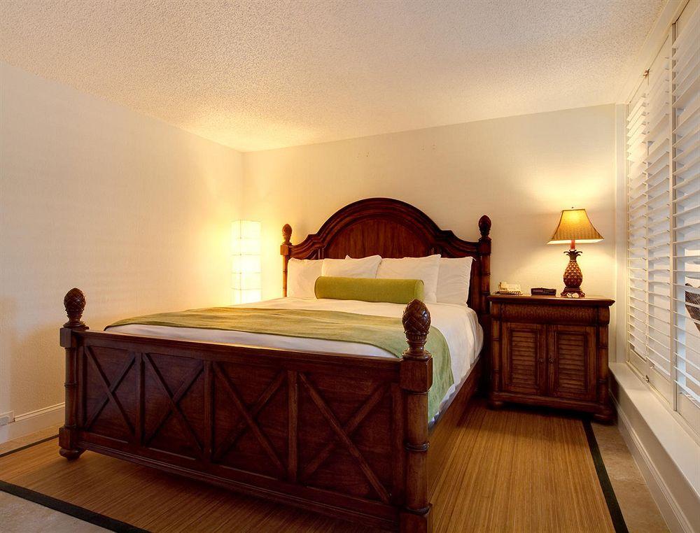 Tahitian Inn