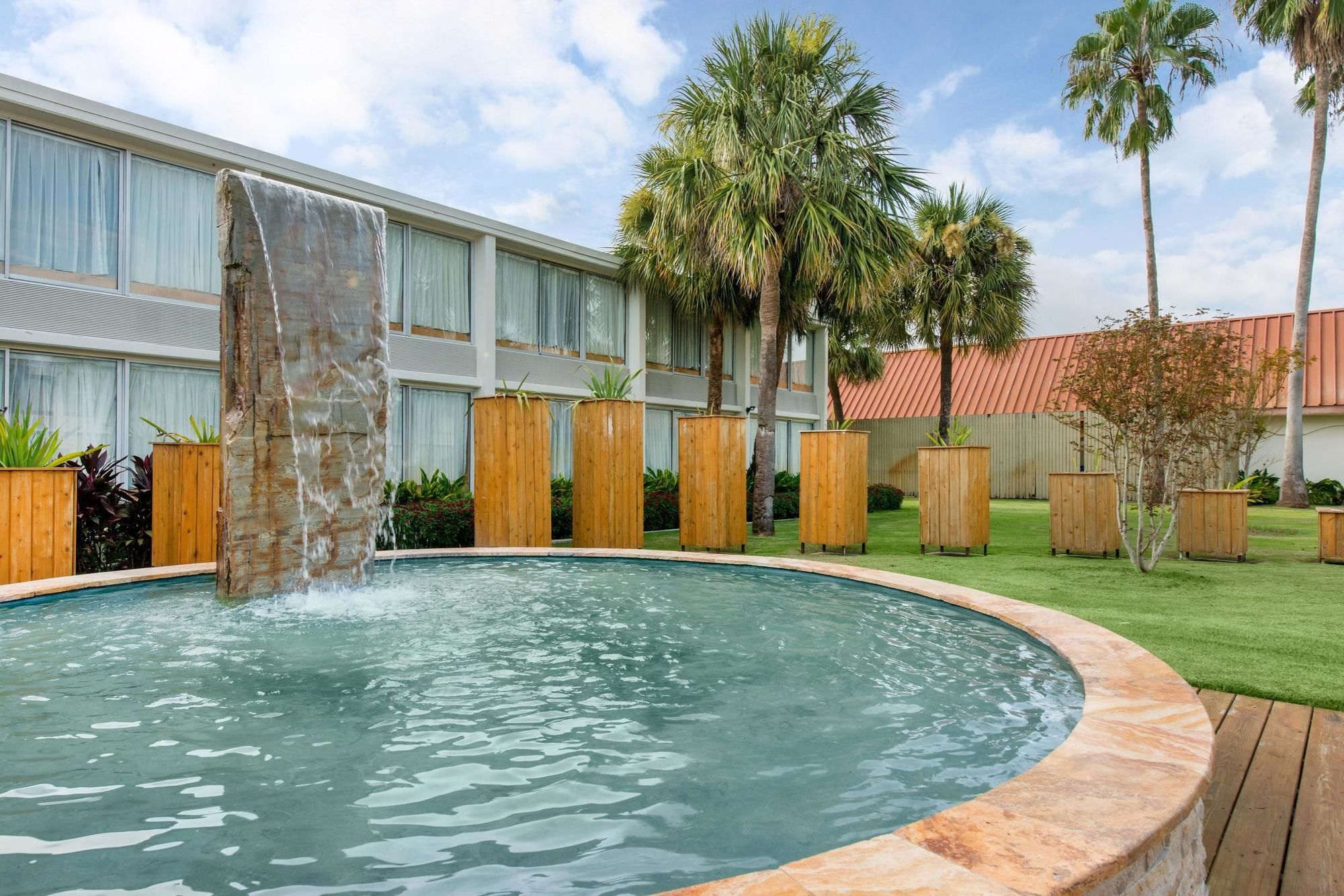The West Wing Boutique Hotel