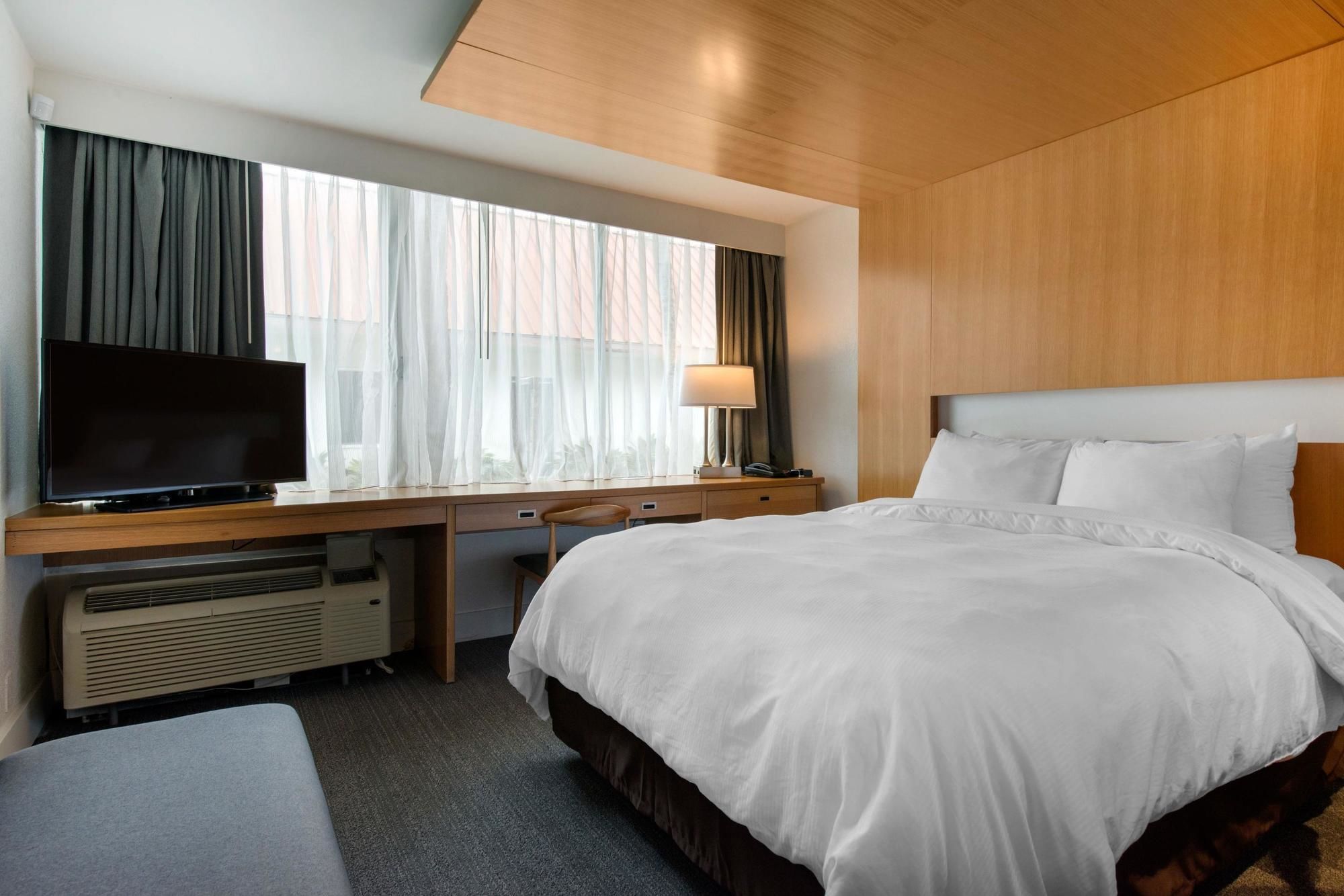 The West Wing Boutique Hotel