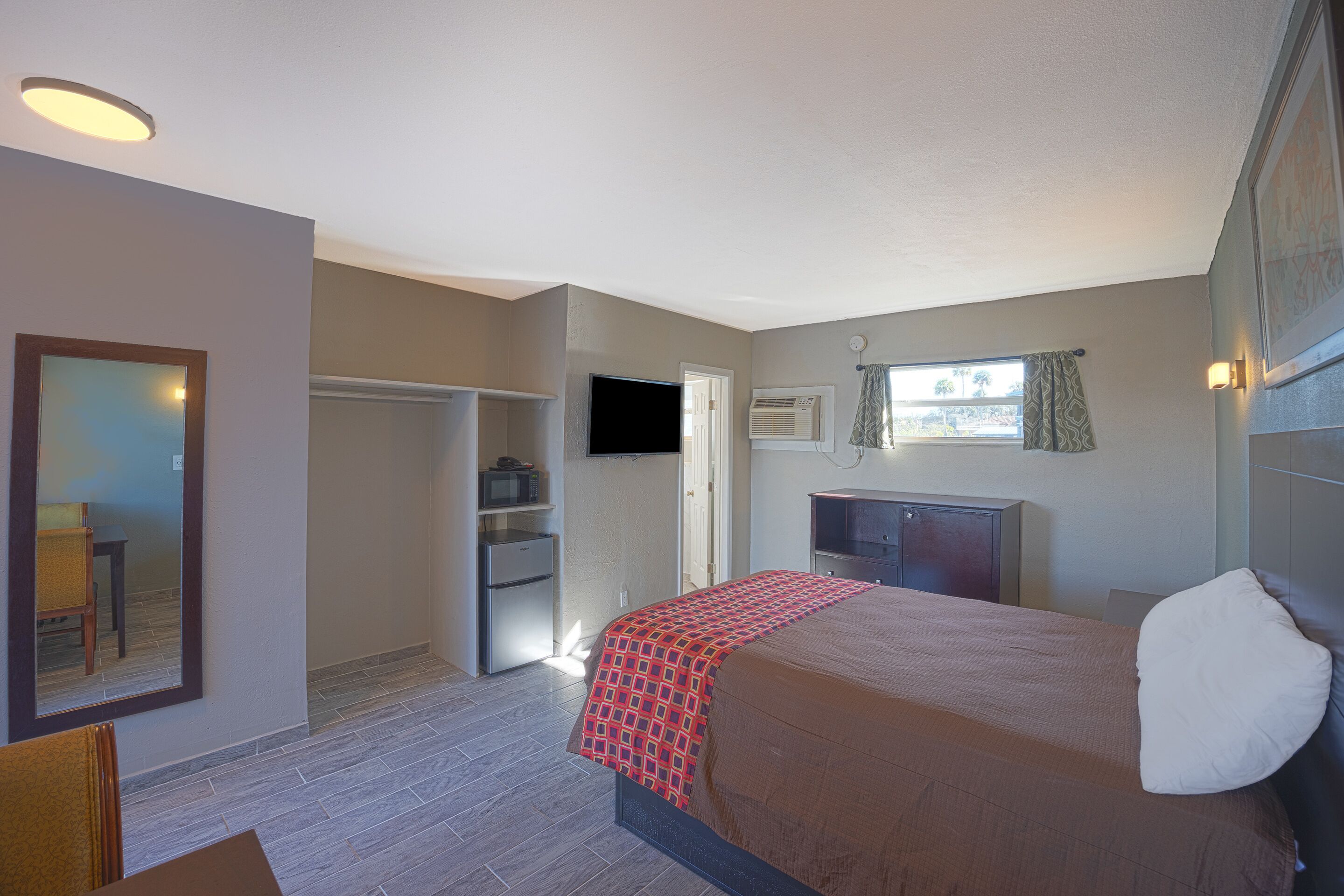Sunrise Inn by OYO Titusville FL