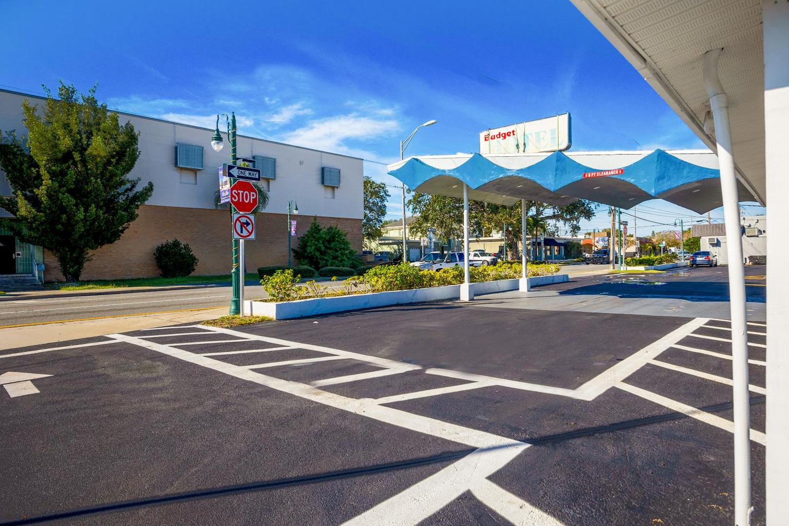 Sunrise Inn by OYO Titusville FL