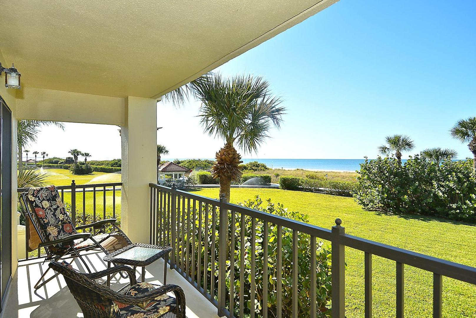 Land's End Building 10