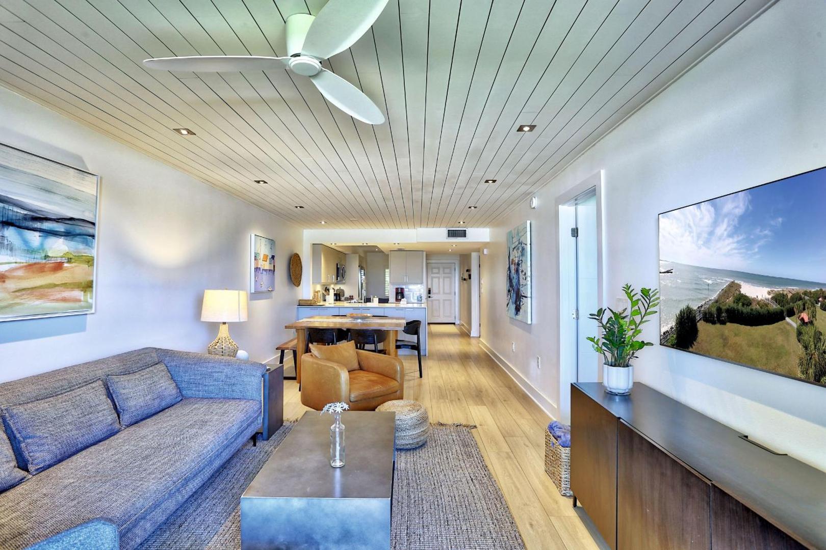 Land's End Building 11