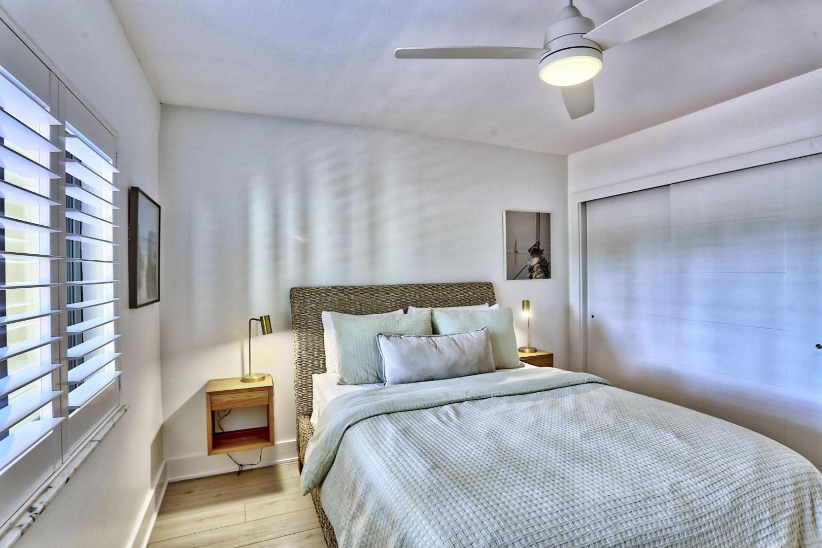 Land's End Building 11