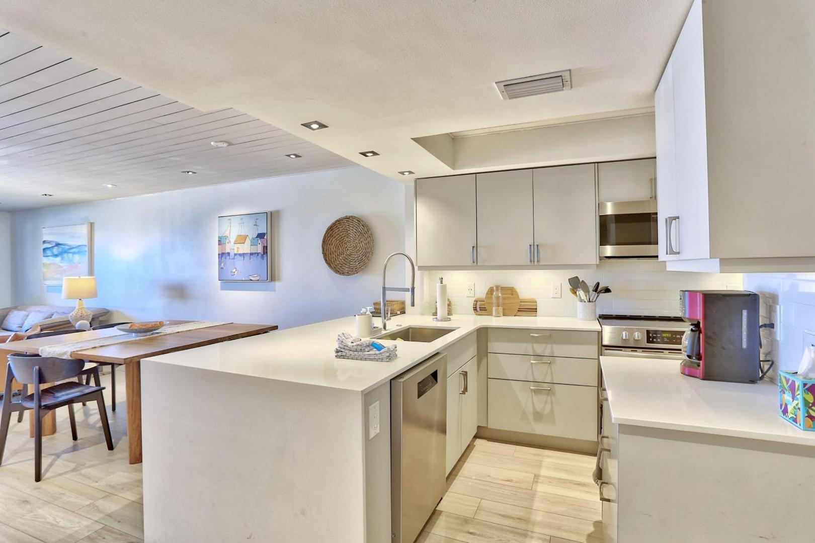 Land's End Building 11