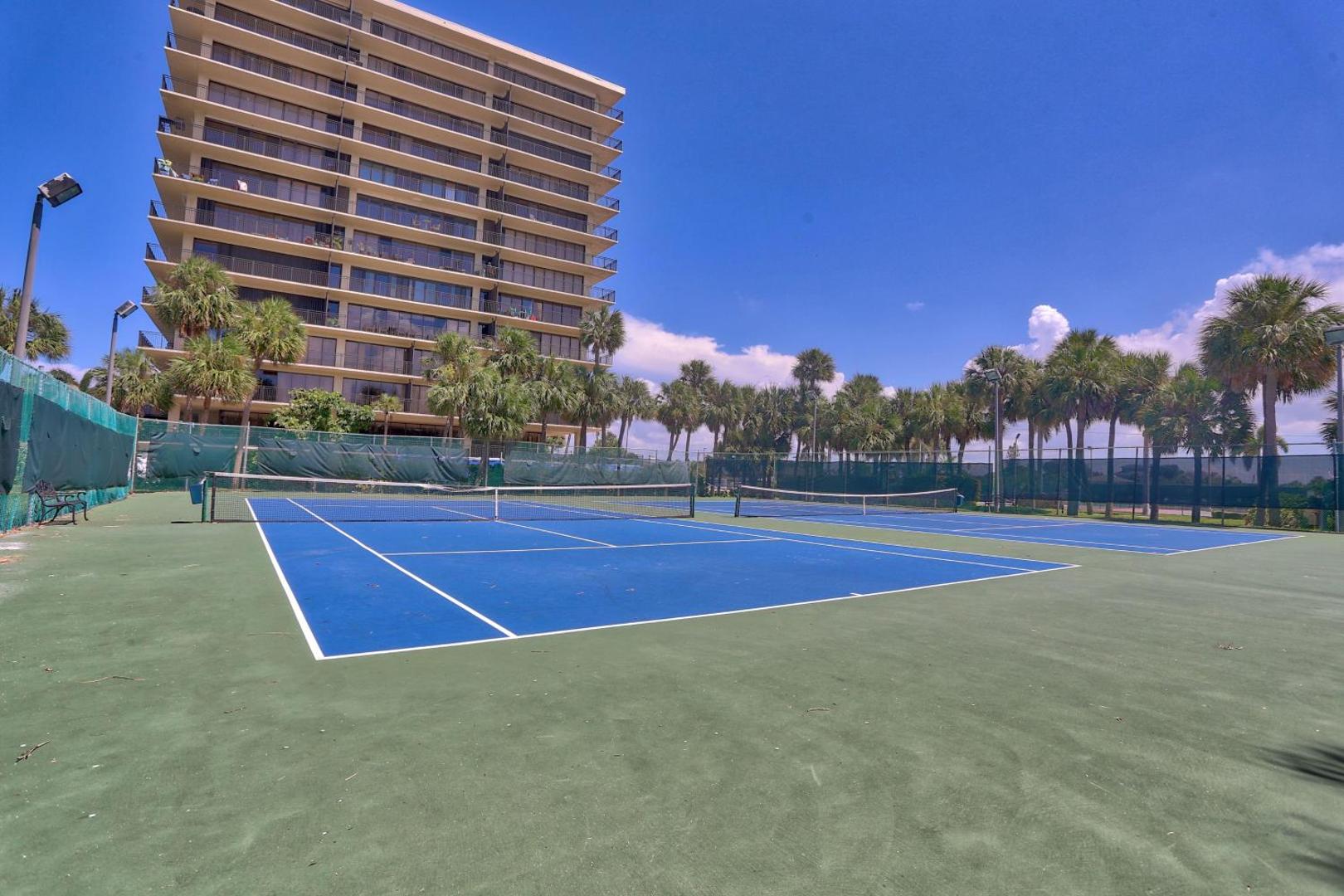 Land's End Building 5