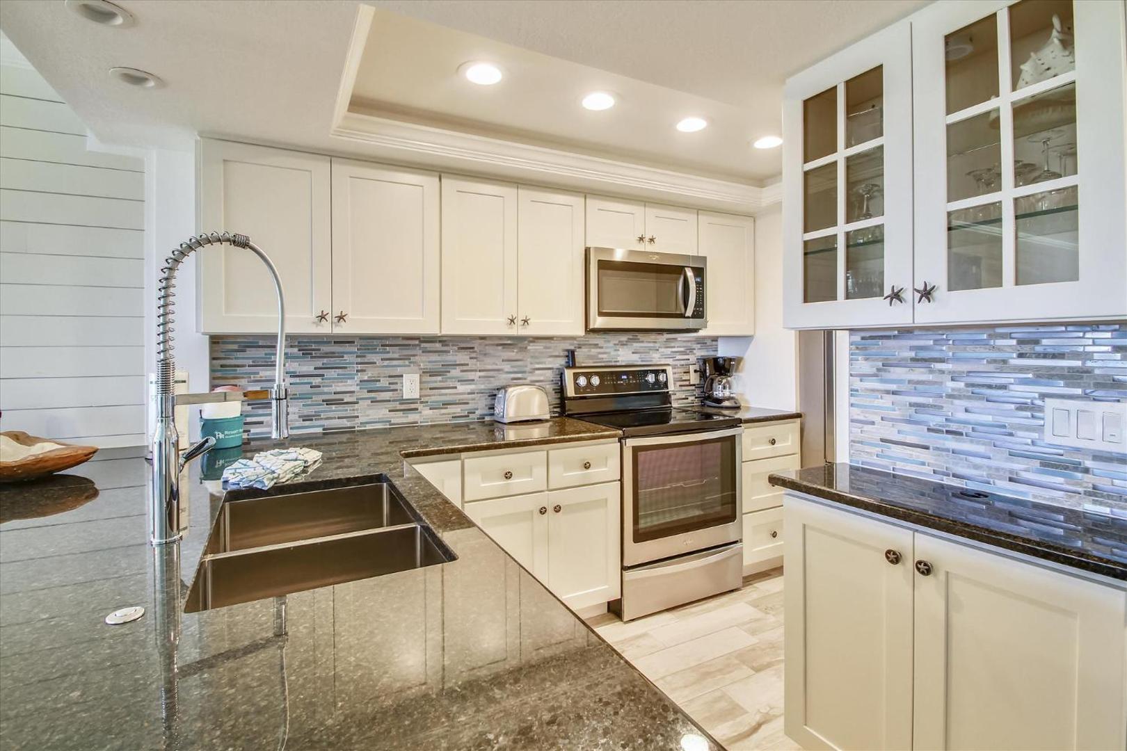 Land's End Building 8