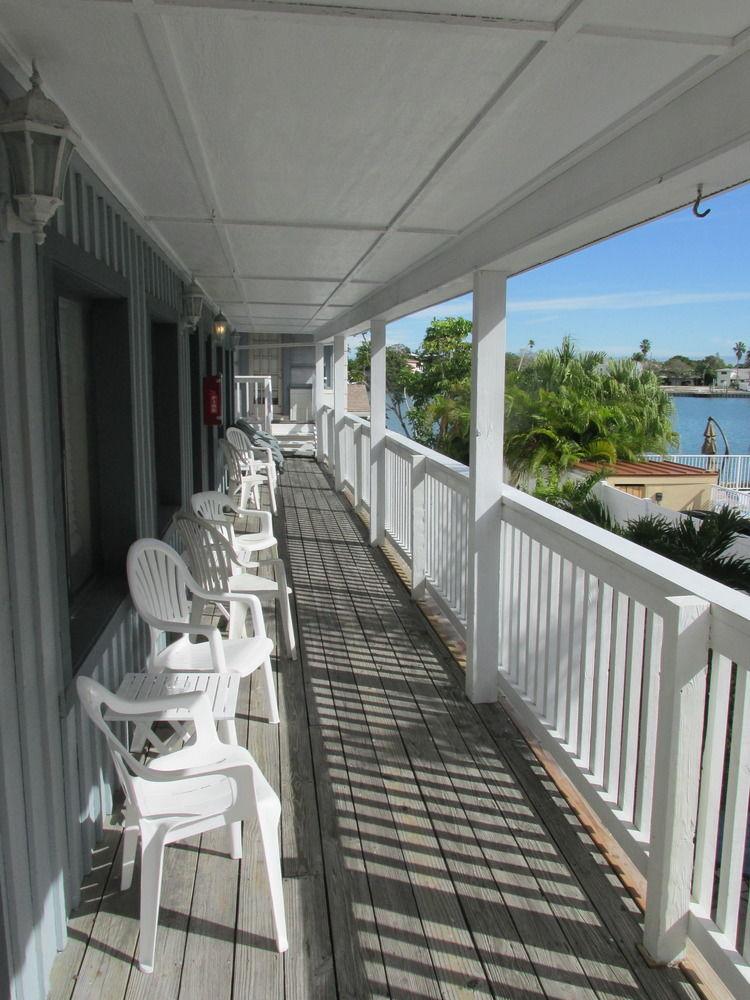 Lorelei Resort