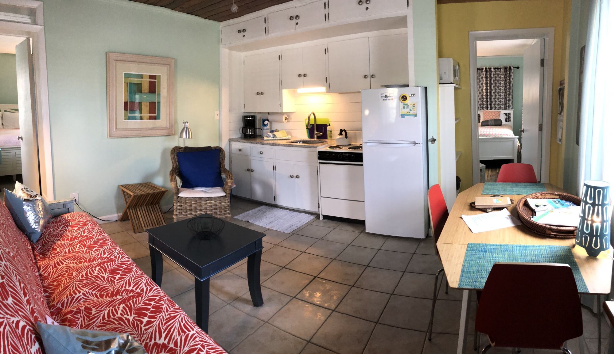 Sunset Inn & Cottages