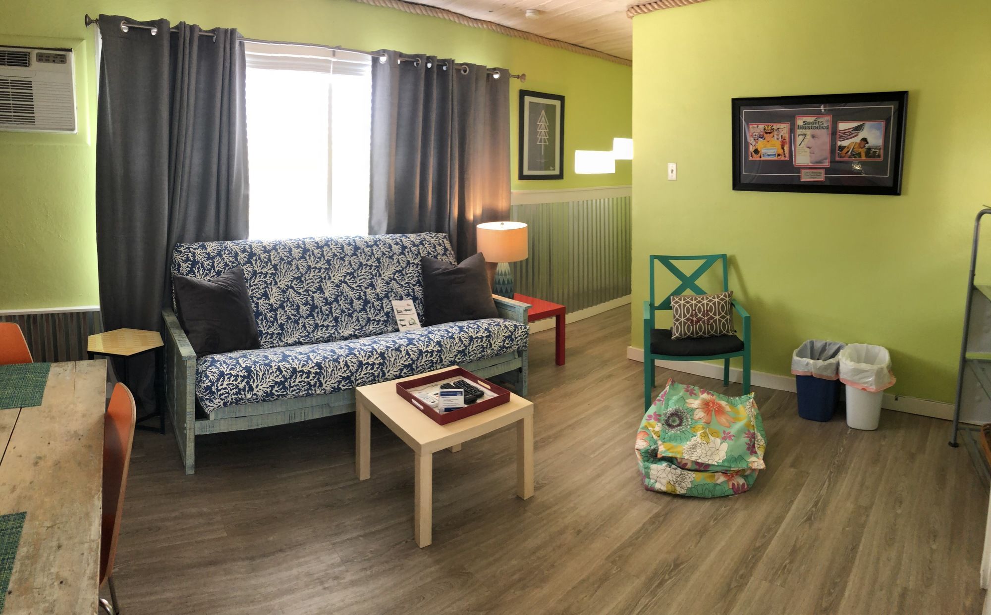 Sunset Inn & Cottages