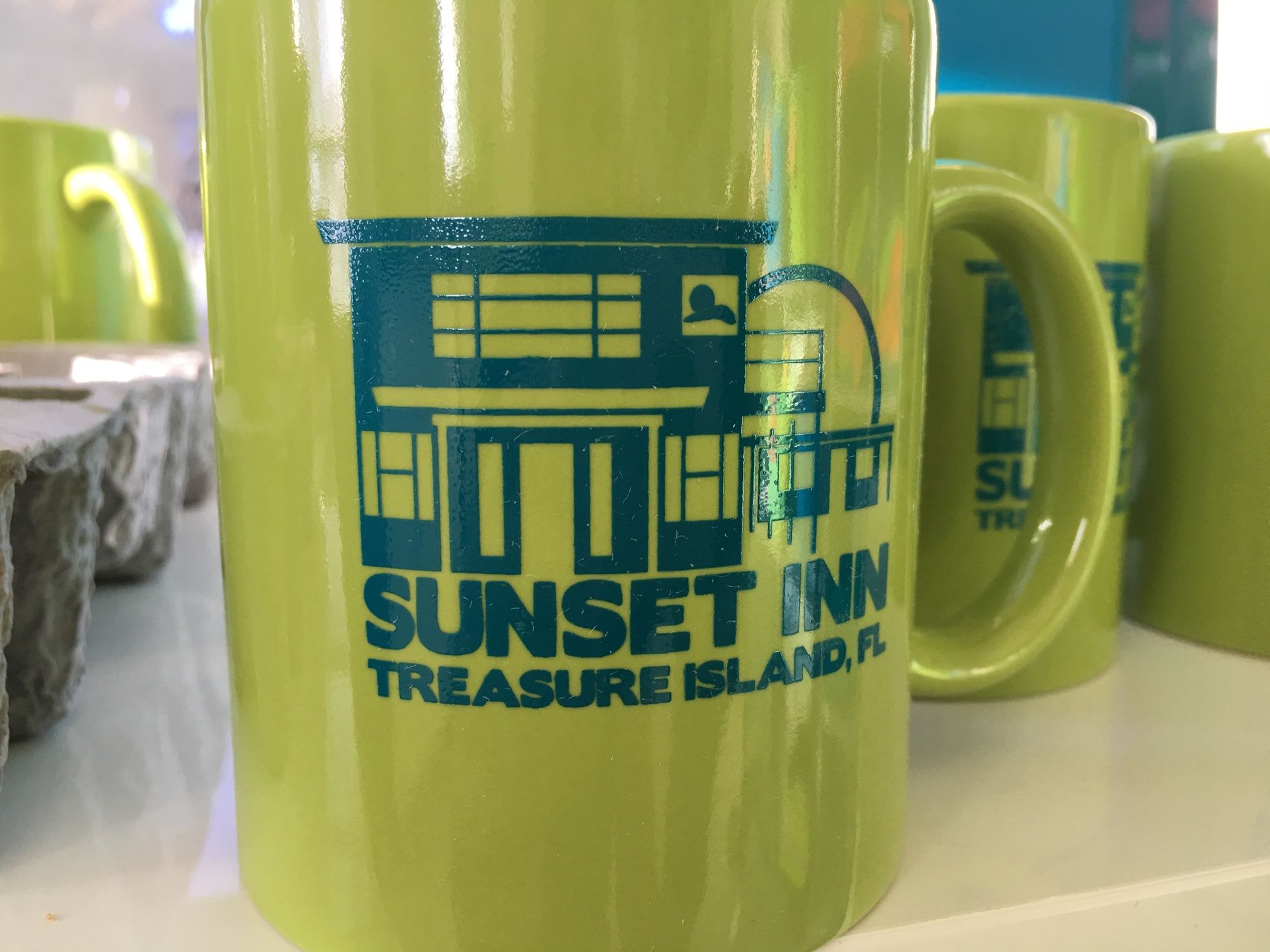 Sunset Inn & Cottages